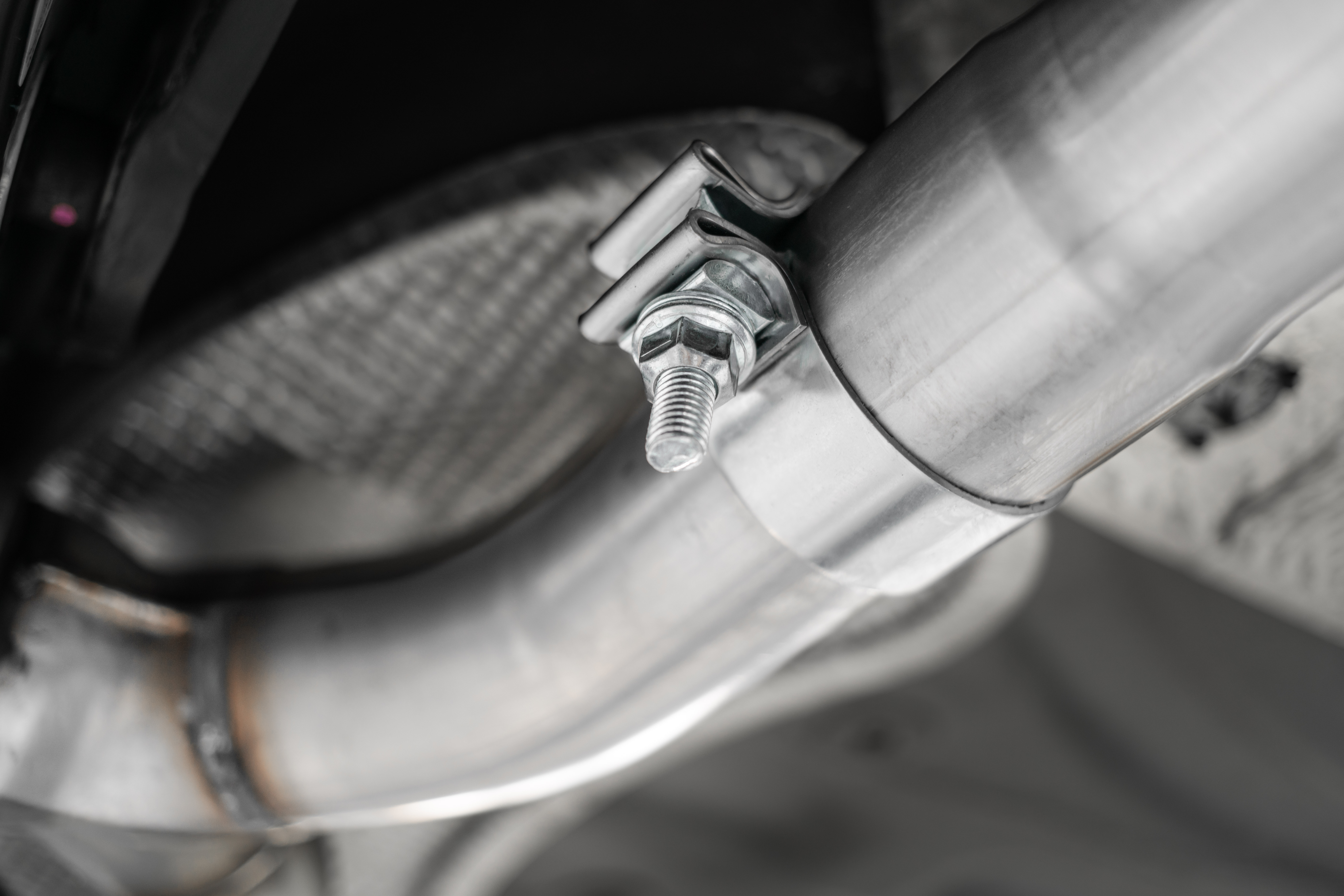 MBRP Exhaust 3in. Cat-Back. Dual Split Rear Exit. T304. CF Tips S46083CF