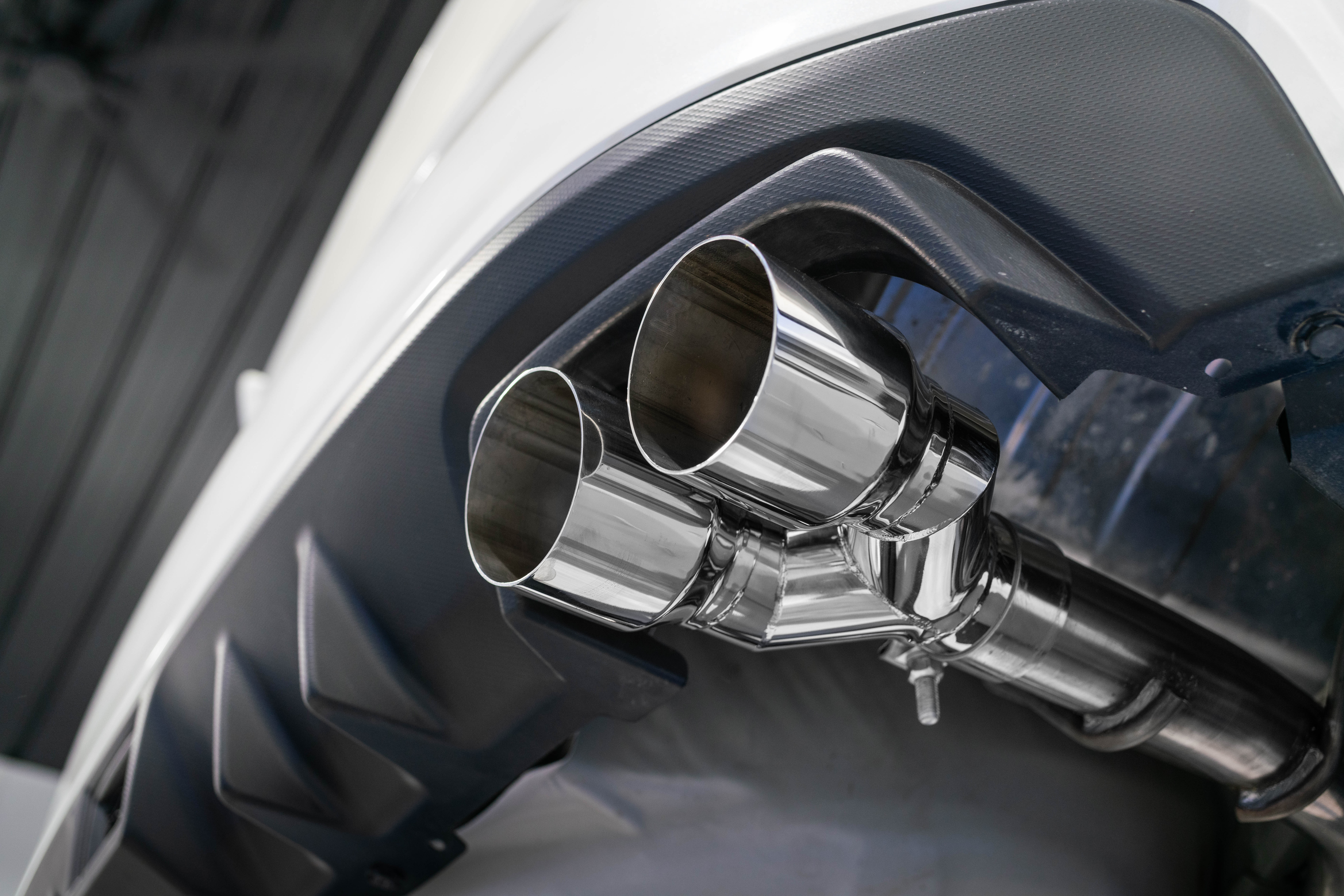 MBRP Exhaust 2.5in. Axle-Back. Dual Split Rear Exit. T304 S4801304