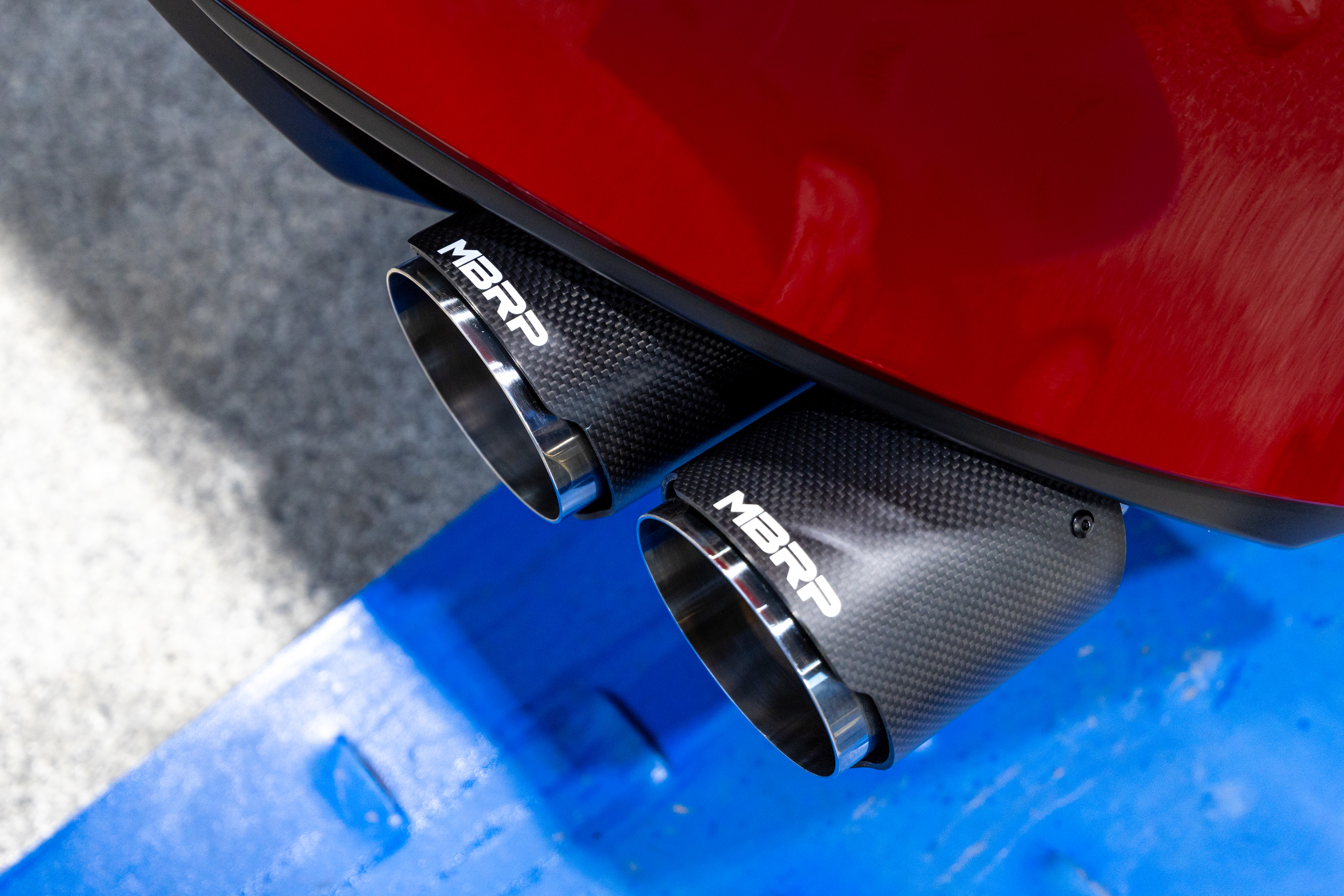 MBRP Exhaust MBRP 3 inch Cat-Back, 2.5 inch Dual Split Rear Exhaust, T304 with CF Tips S49063CF