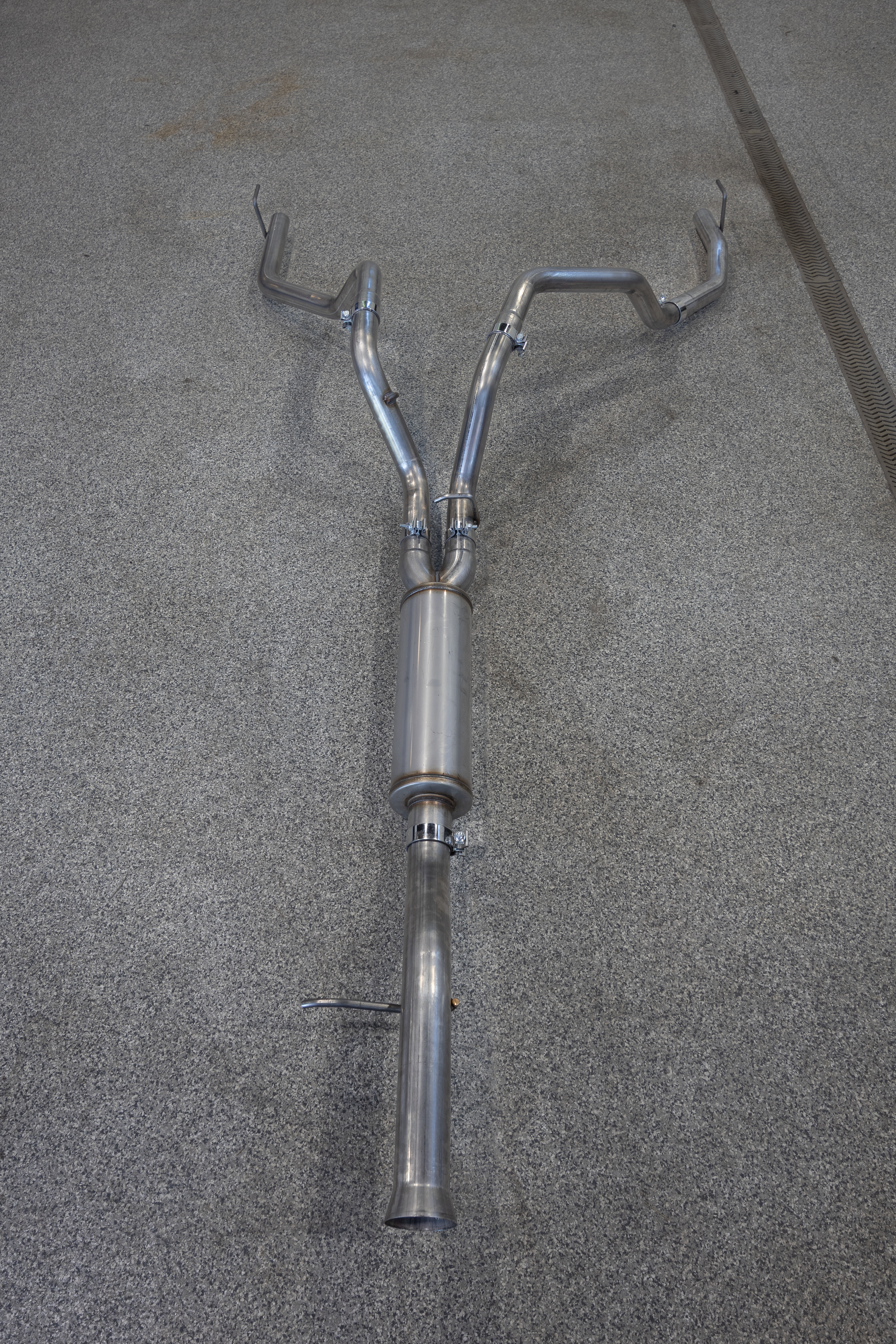 MBRP Exhaust MBRP 3-Inch Cat-Back, 2.5-Inch Dual Split Rear, T304, Street. S5007304