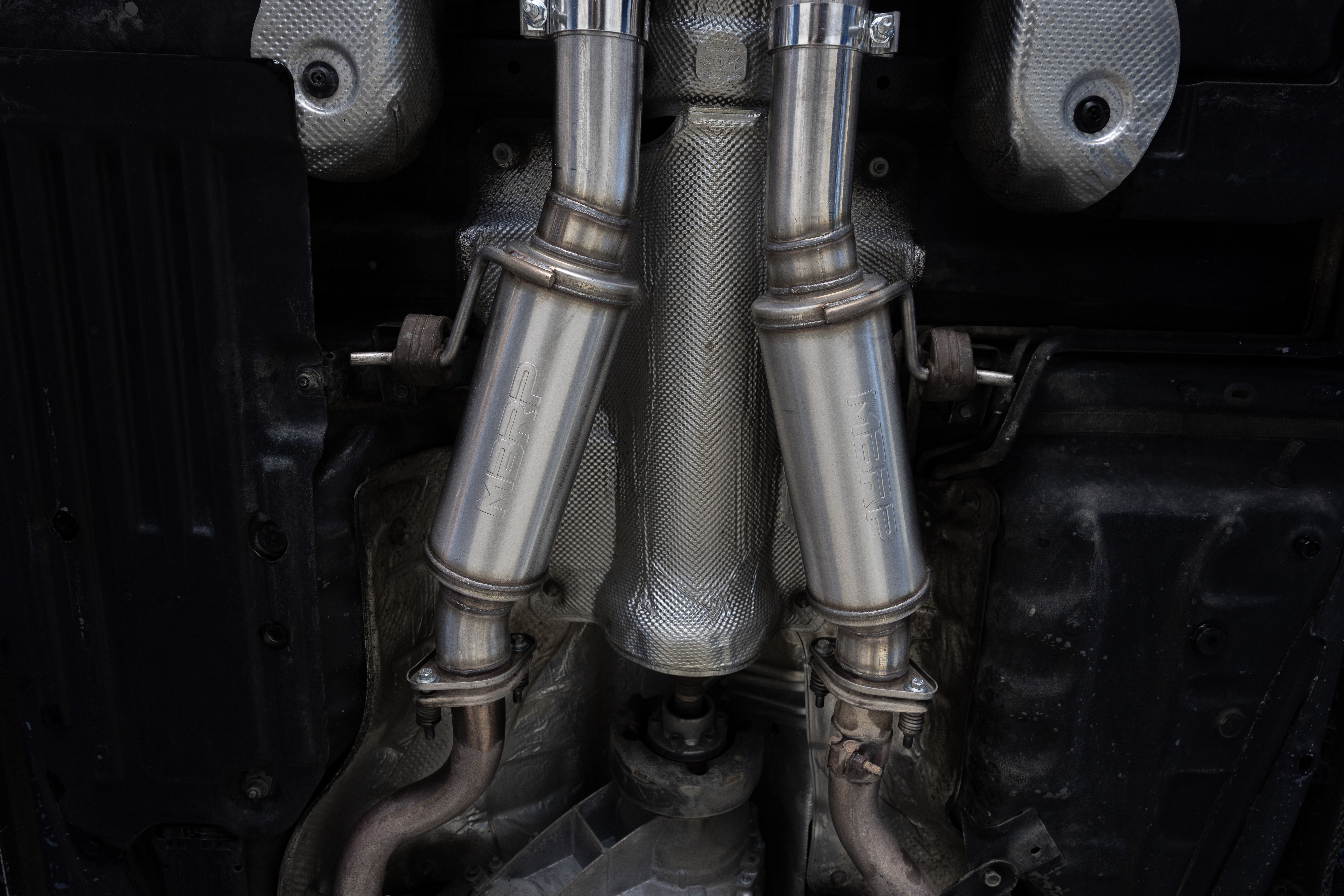 MBRP Exhaust MBRP 3in Cat-Back, Dual Rear Exit, T304, CF Tips, Street S51093CF