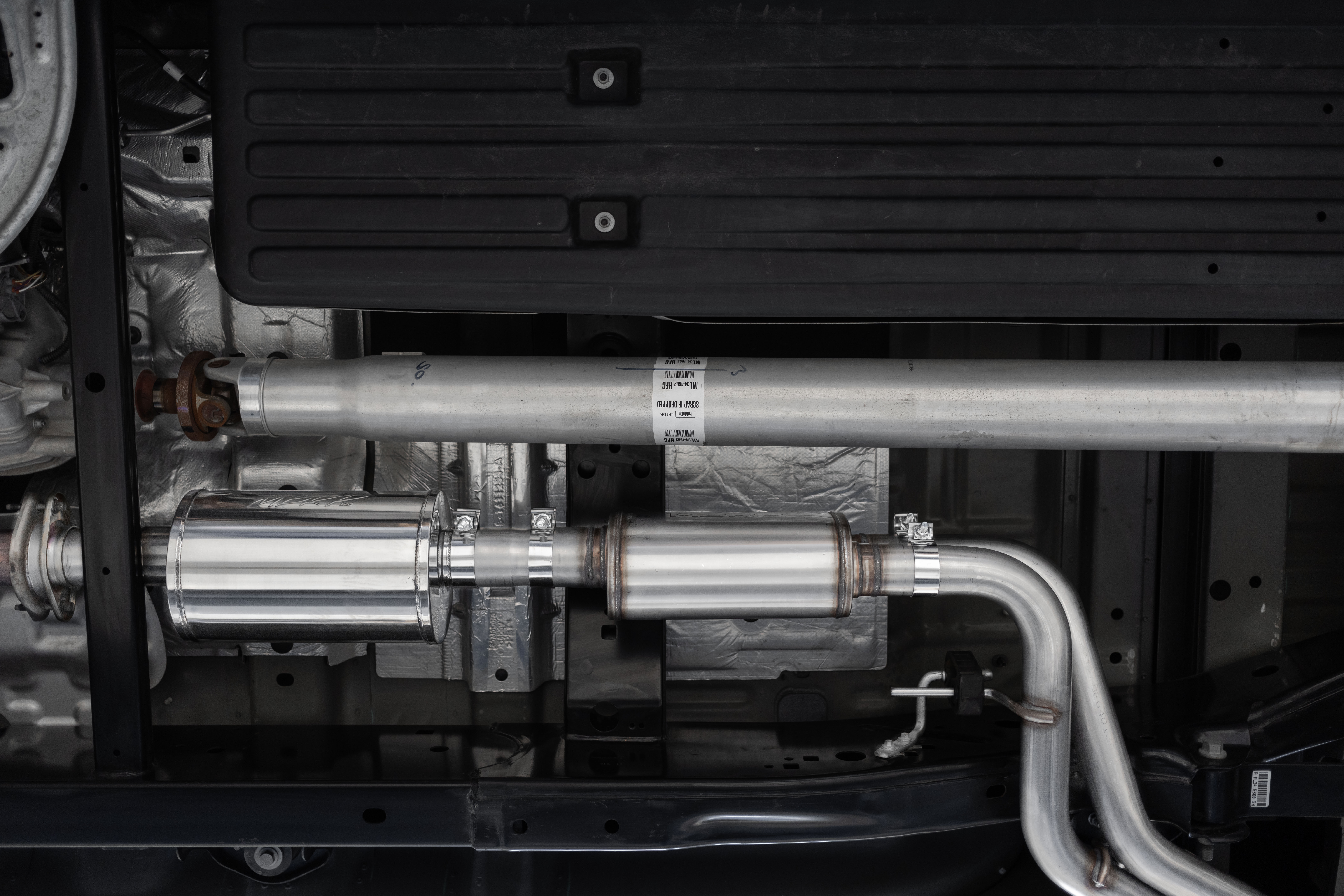 MBRP Exhaust 3in. Cat-Back. 2.5in. Dual Pre-Axle. BLK S5219BLK