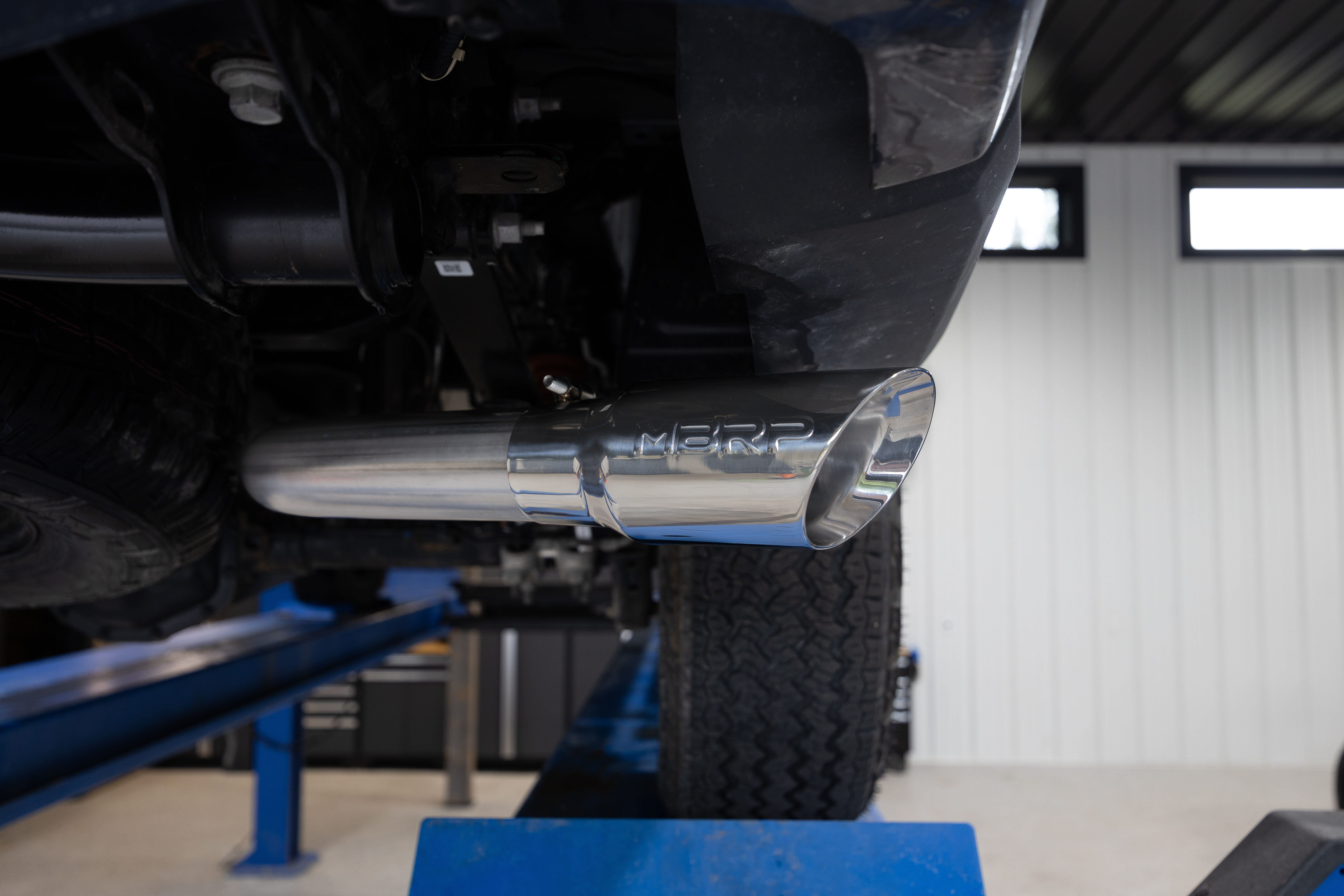 MBRP Exhaust MBRP 3inch Cat-Back Exhaust, Single Side Exit, T304 S5269304