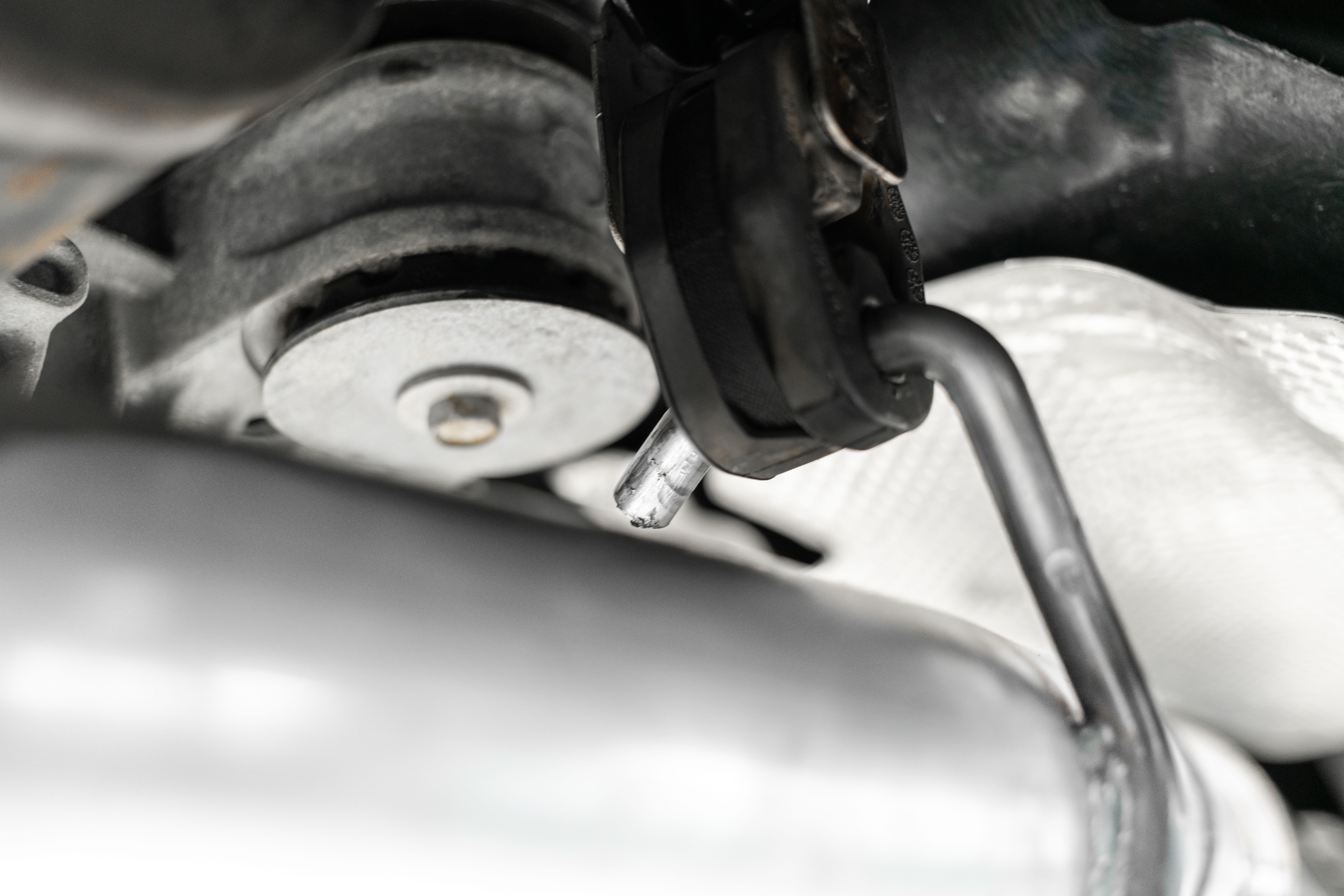 MBRP Exhaust 3in. Cat-Back. Dual Rear Exit. Race Version. T304. Quad CF Tips S71163CF