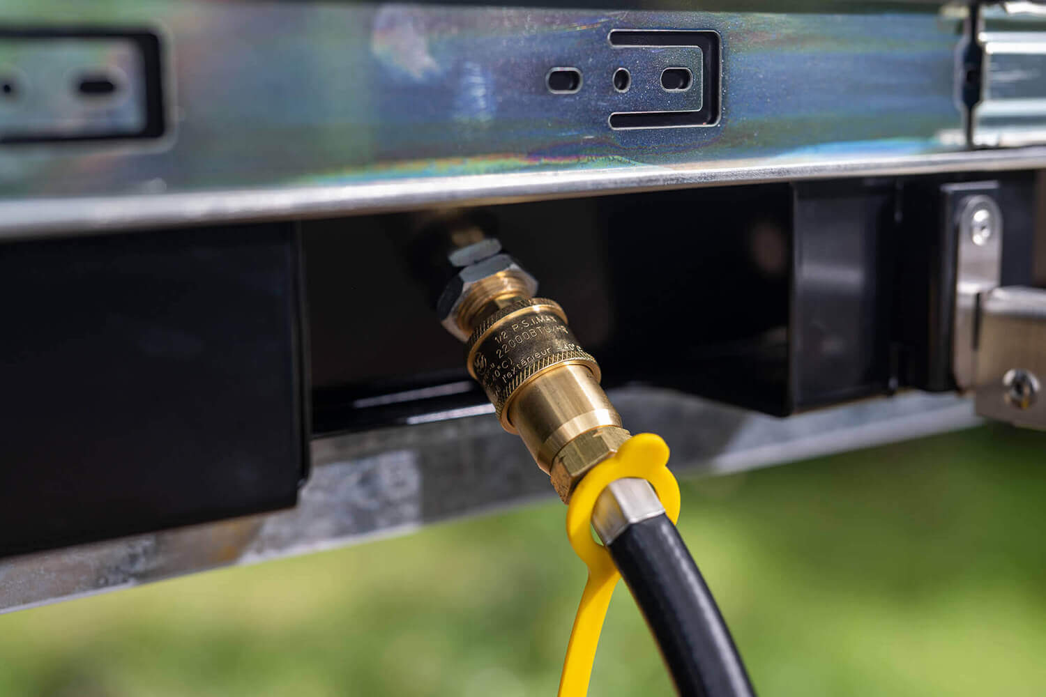 ARB Slide Out Camp Kitchen 1045mm RDKNA1045