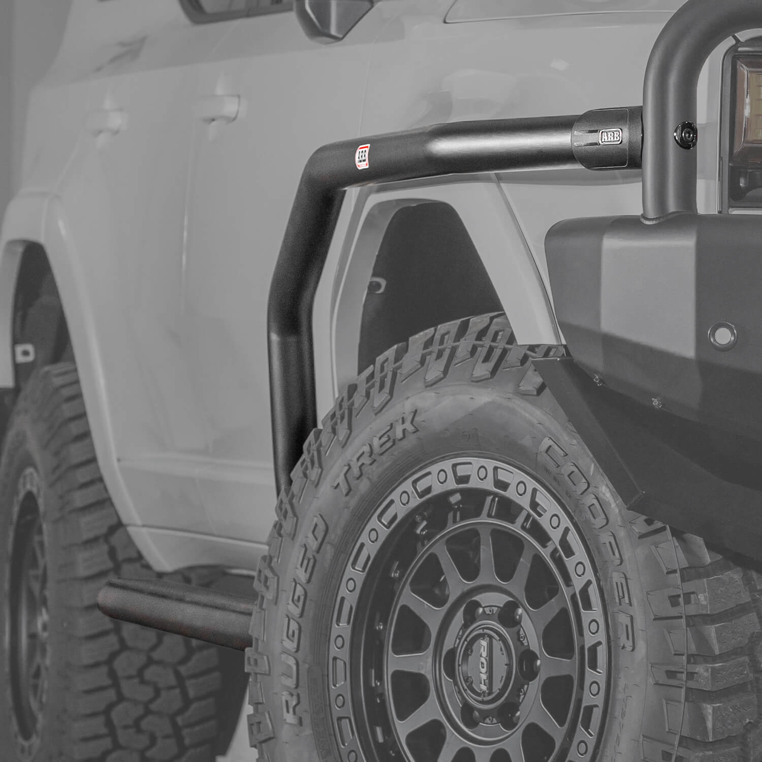 ARB Summit Side Step and Rail Kit 4421175K1