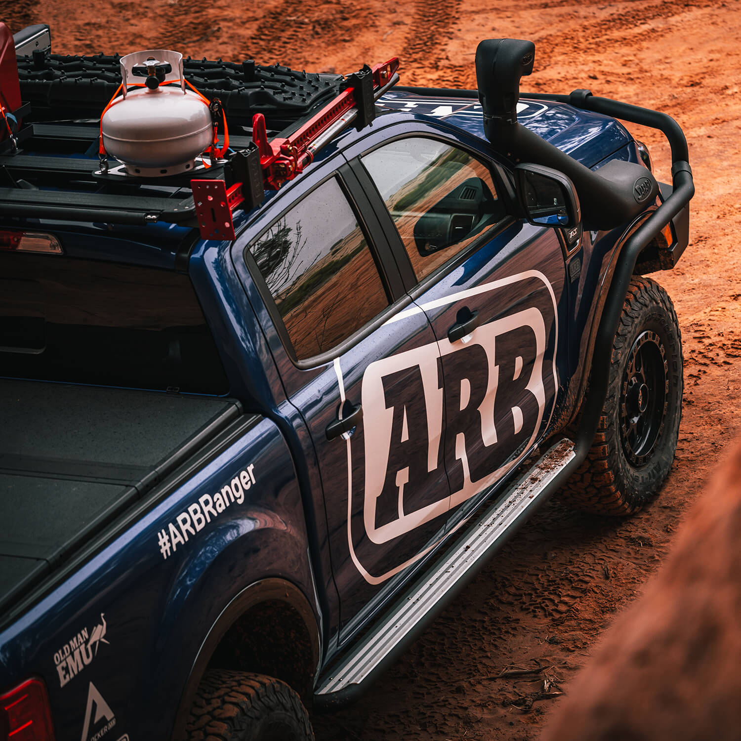 ARB Summit Step Section 4440210