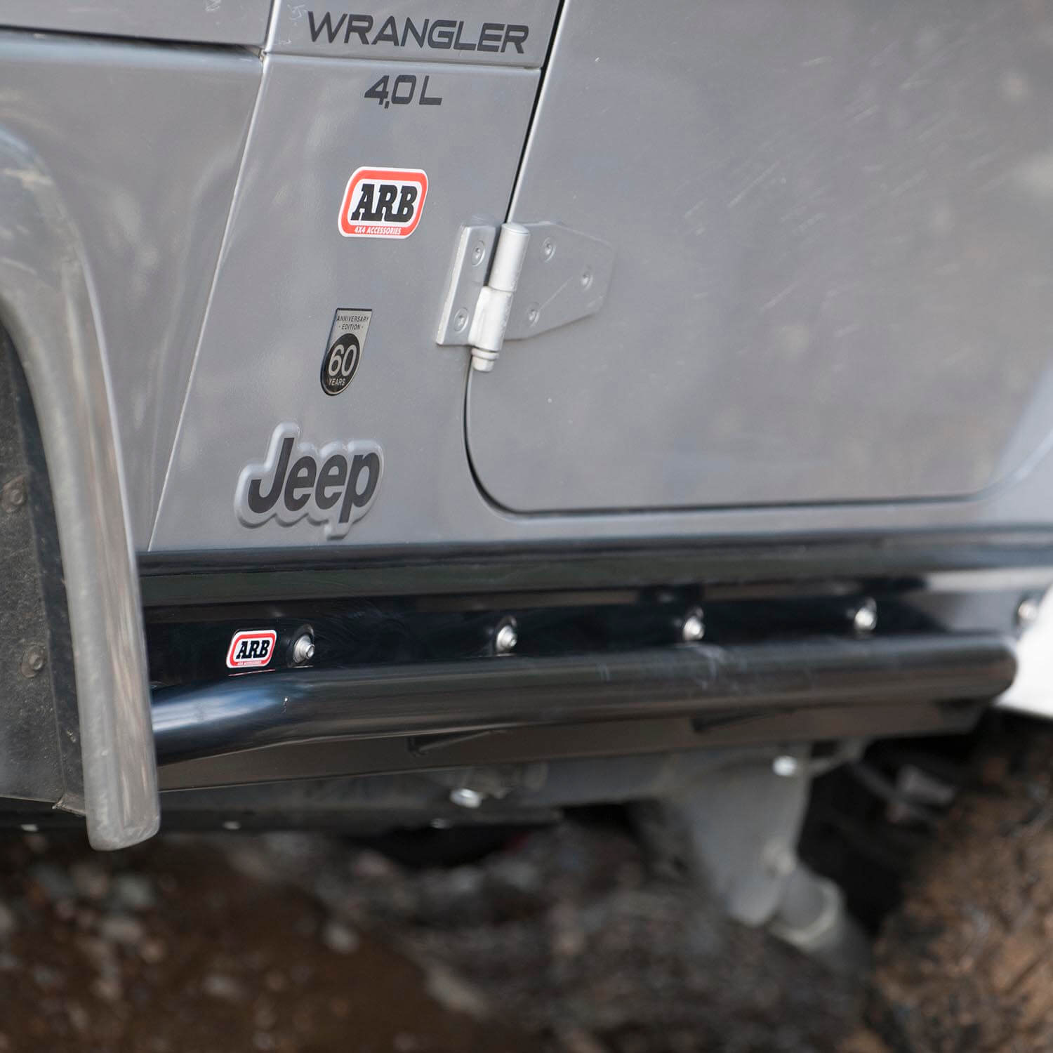 ARB Deluxe Rock Sliders 4450010