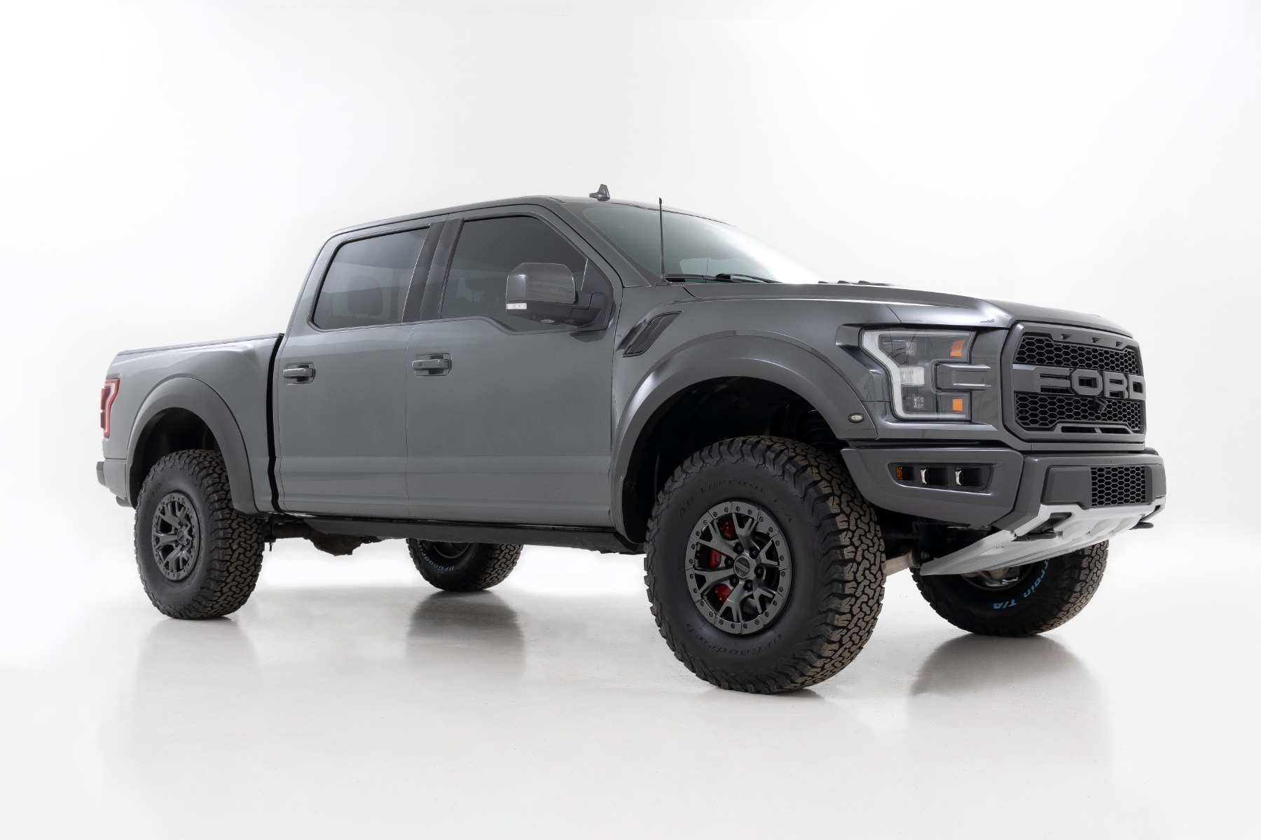 Rough Country 2.5 Inch Lift Kit 51031
