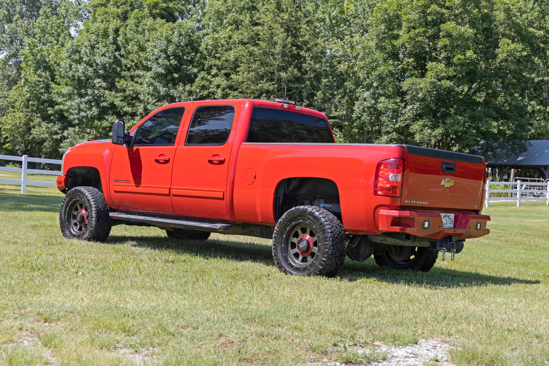 Rough Country 3.5 Inch Knuckle Lift Kit 95740RED