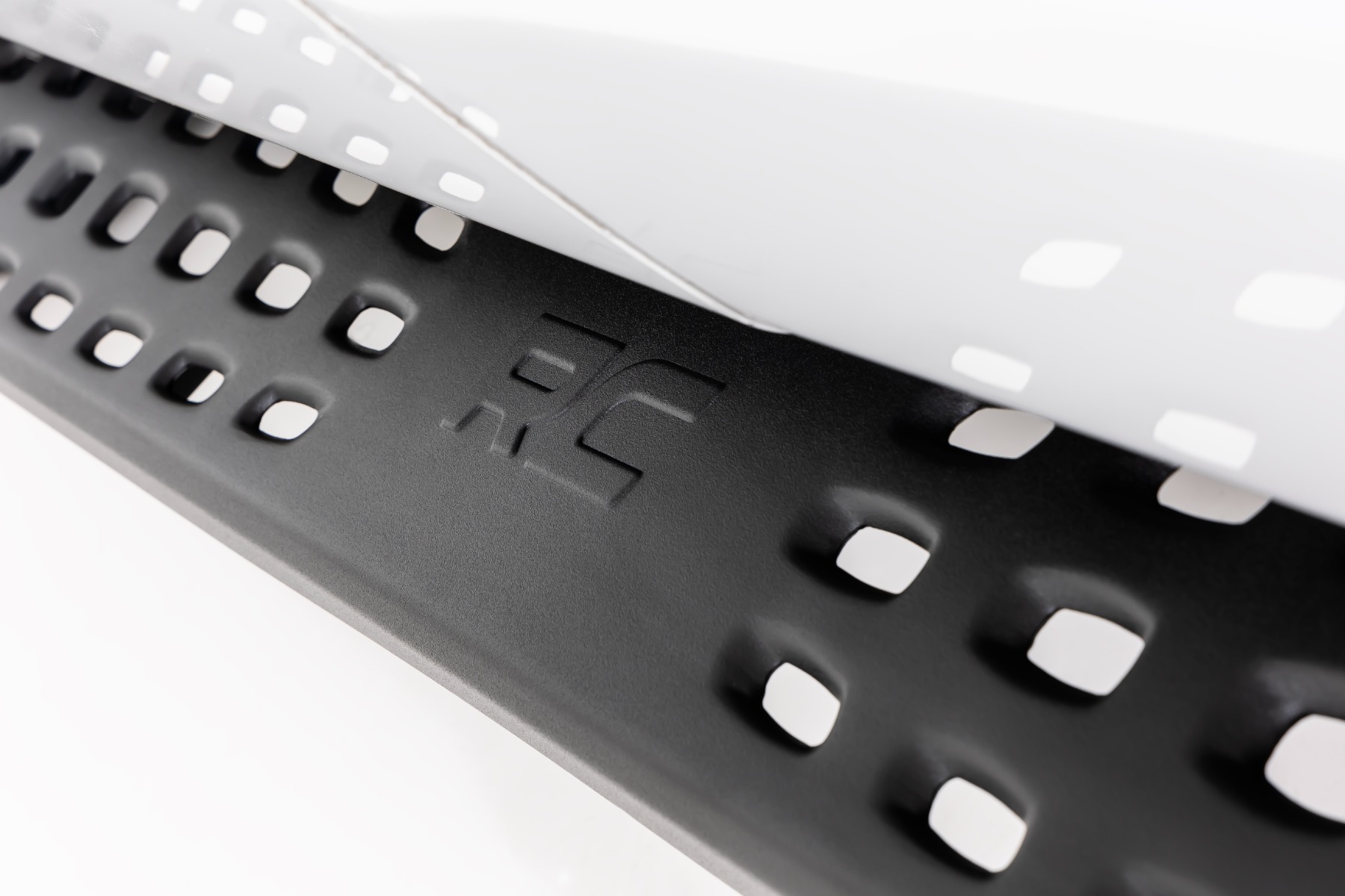 Rough Country RPT2 Running Board 44010