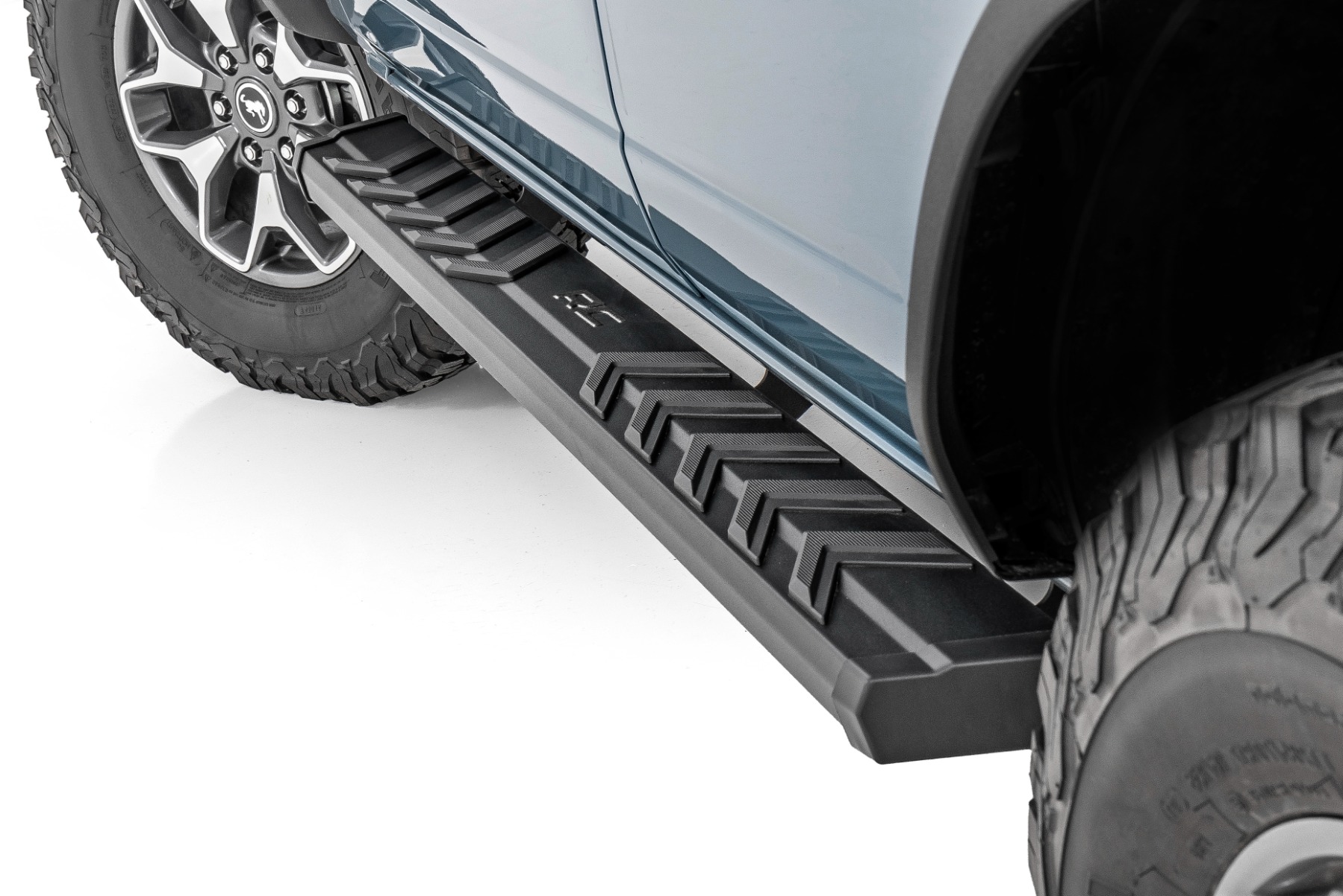Rough Country BA2 Running Boards 41007