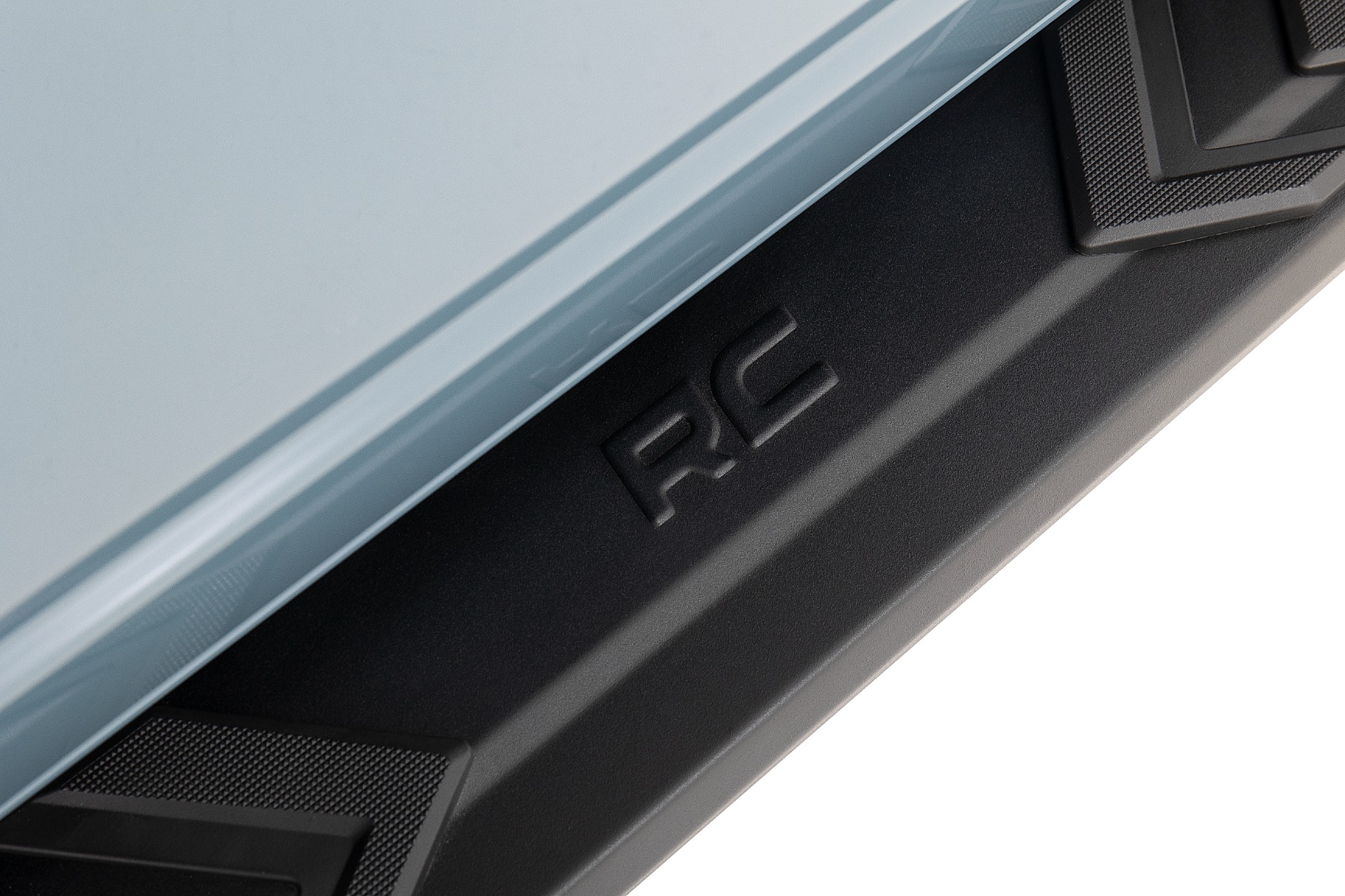 Rough Country BA2 Running Boards 41007