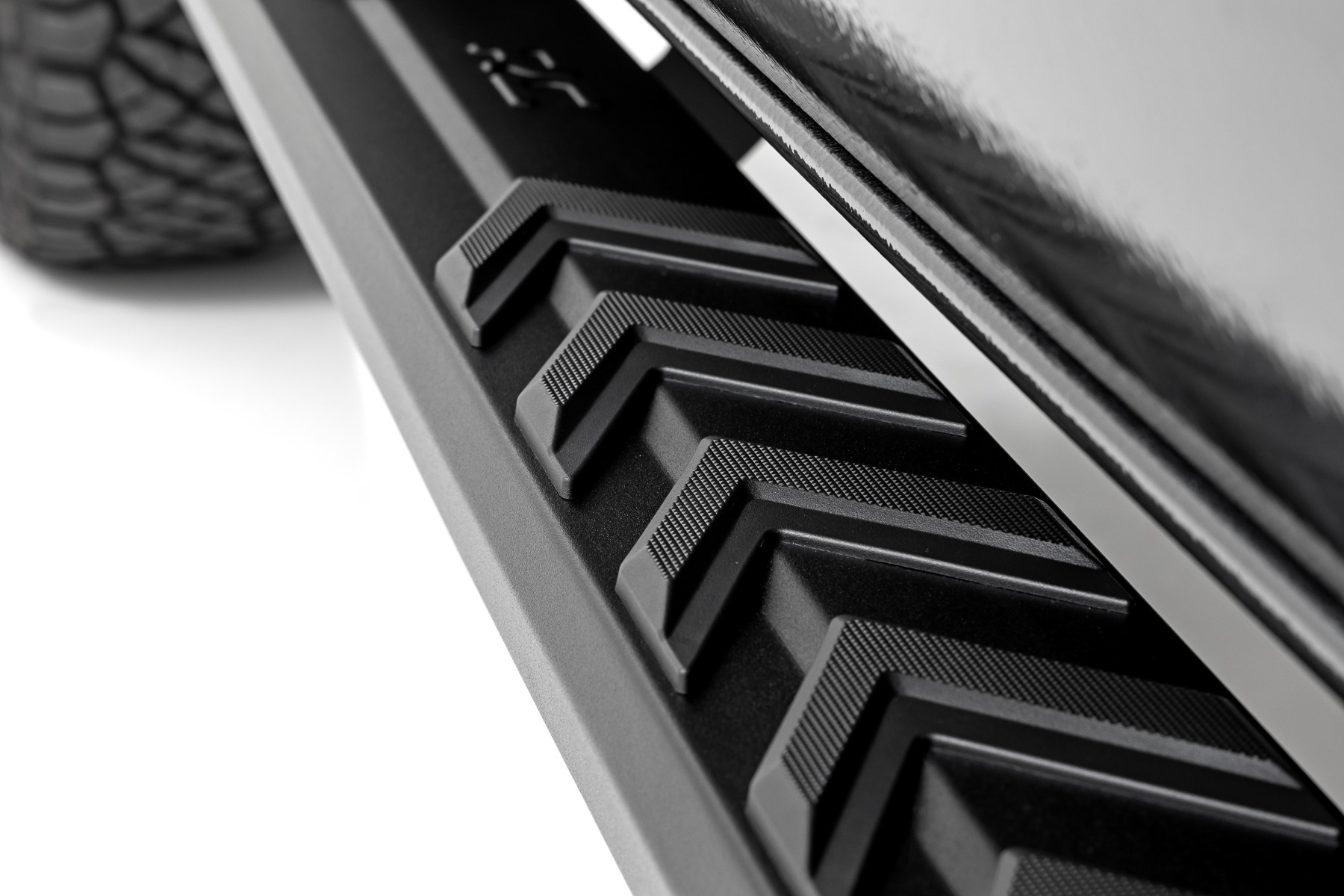 Rough Country BA2 Running Boards 41009