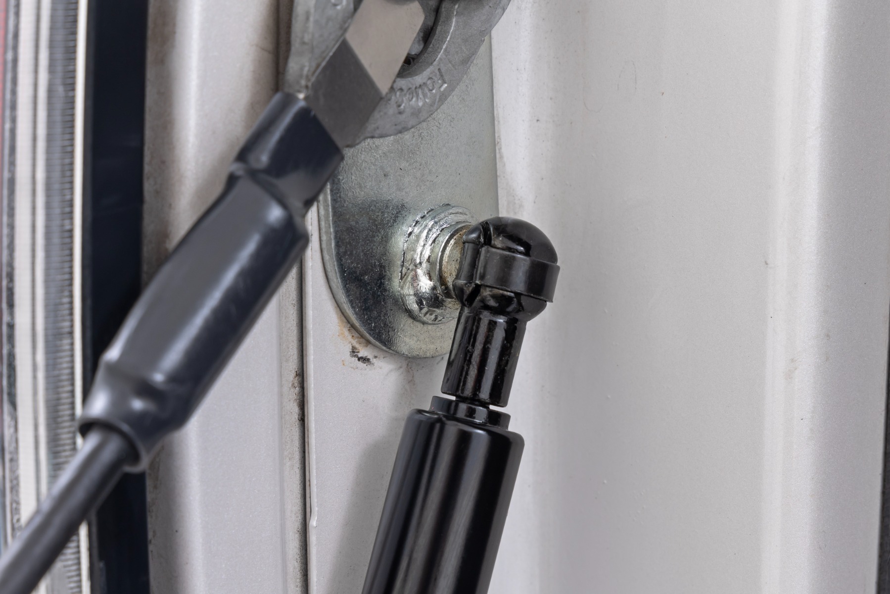 Rough Country Tailgate Assist 73214