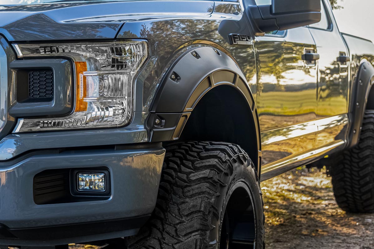 Rough Country Fender Flares A-F11811-UM