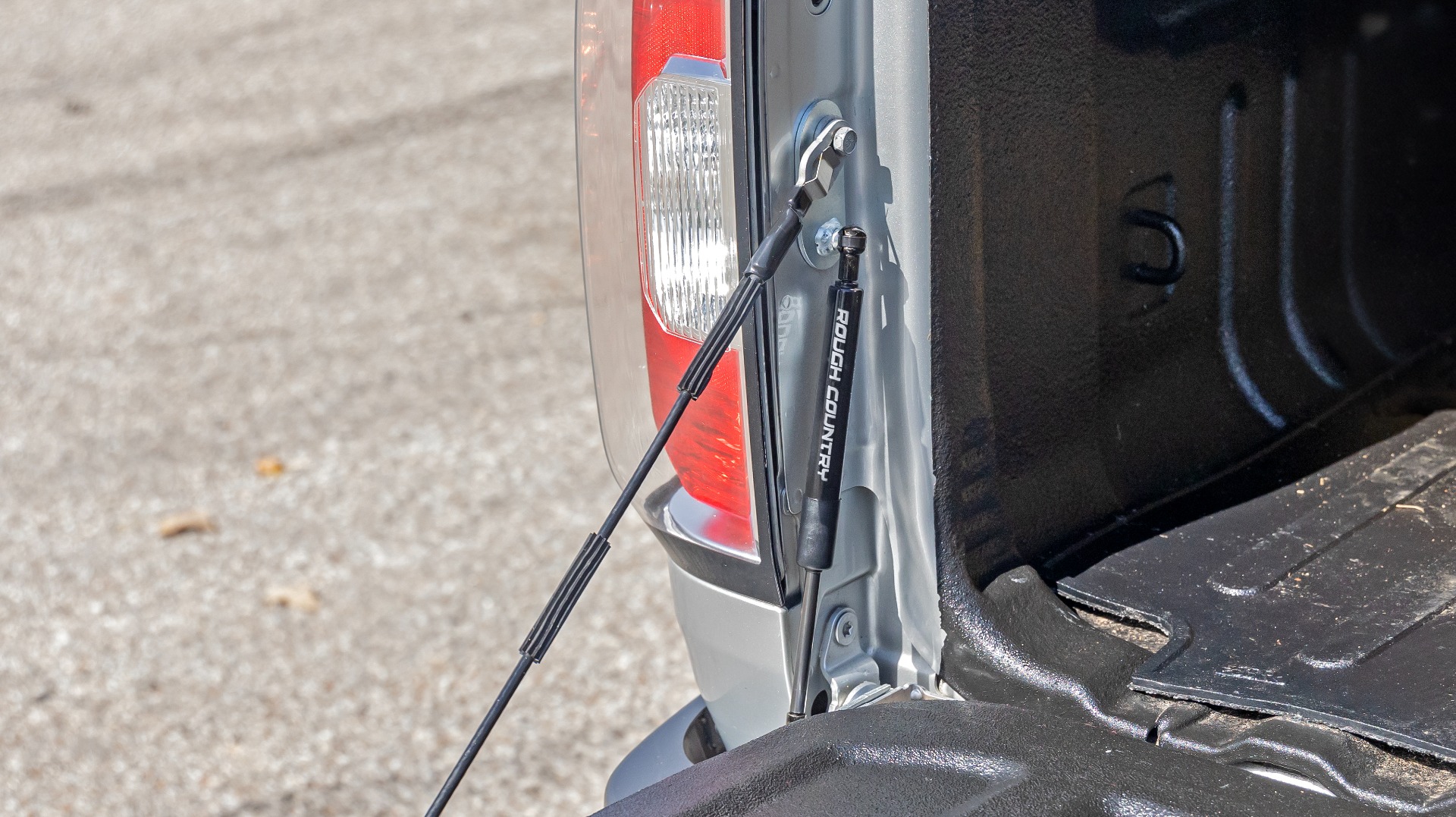 Rough Country Tailgate Assist 73218