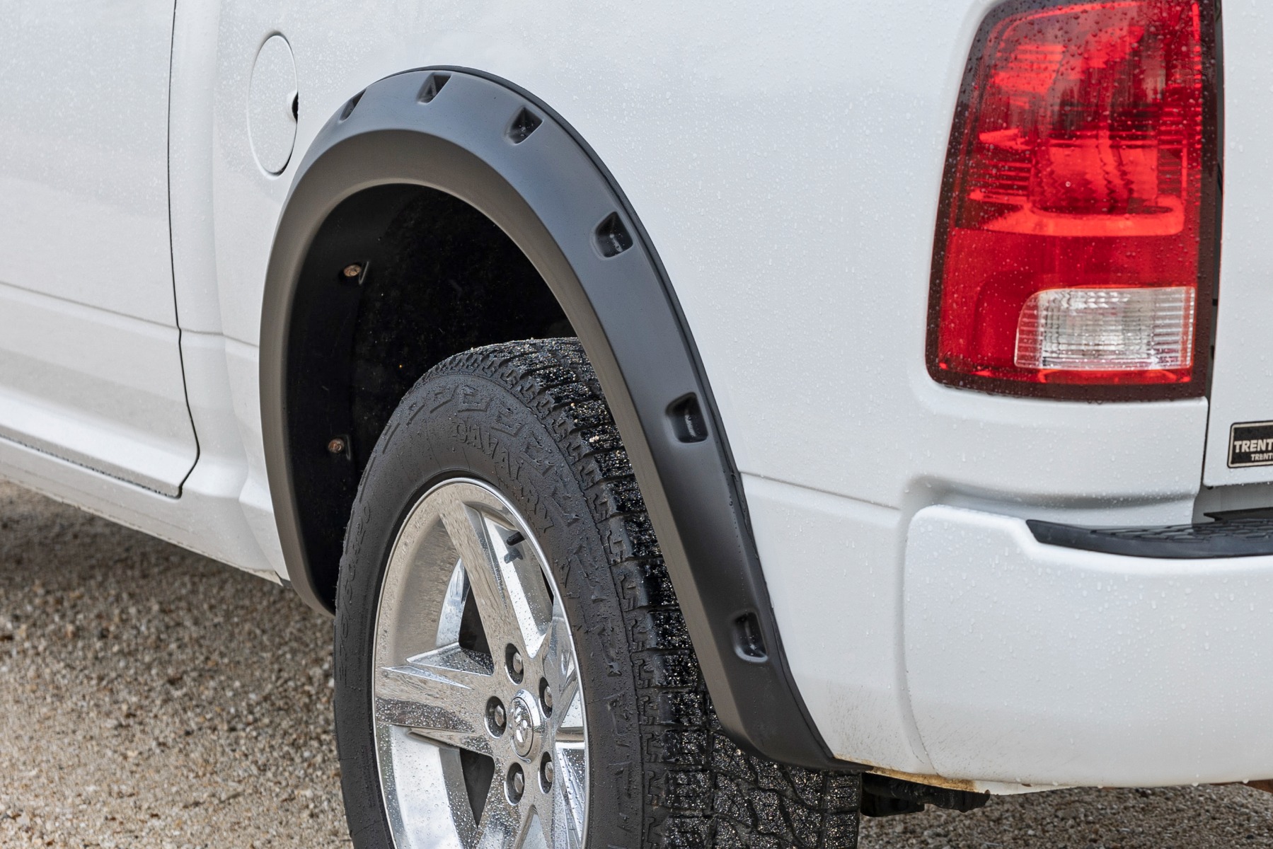 Rough Country Pocket Fender Flares F-D10911B-PR4