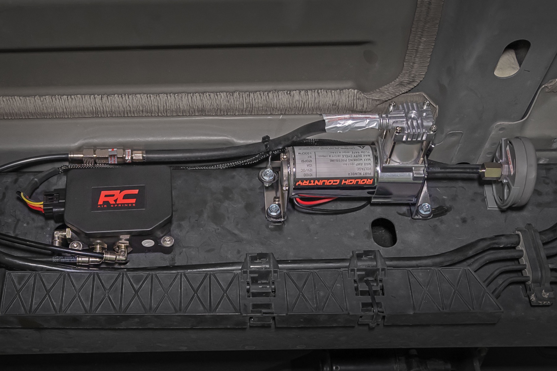 Rough Country Wireless Air Bag Controller Kit w/Compressor 10106