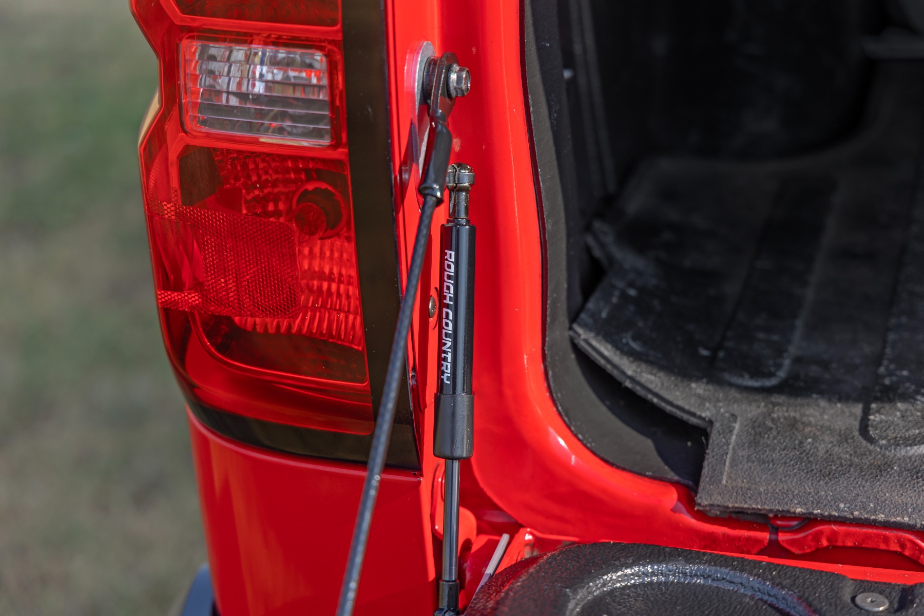 Rough Country Tailgate Assist 73216