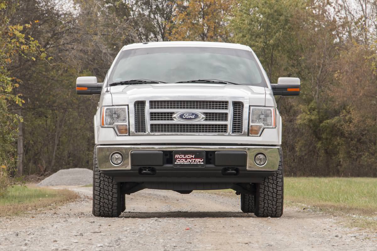 Rough Country 2 Inch Leveling Kit 568RED