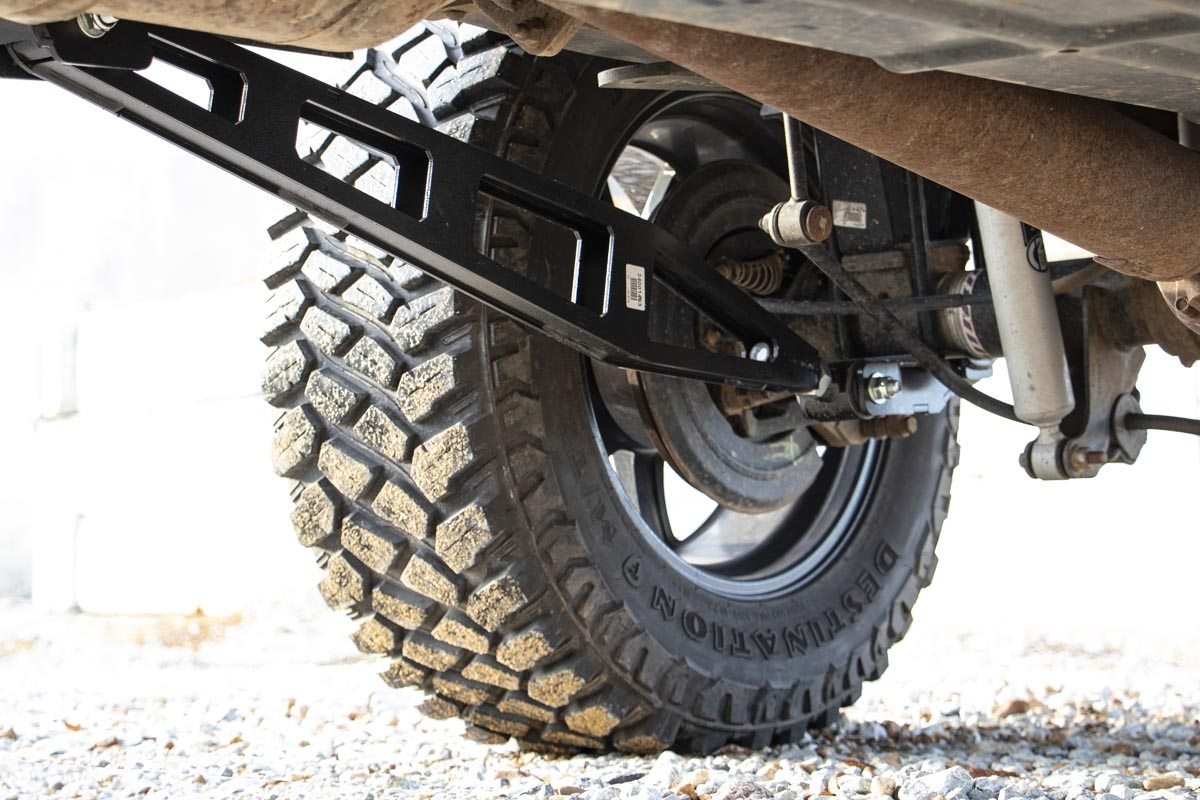 Rough Country Traction Bar Kit 51005