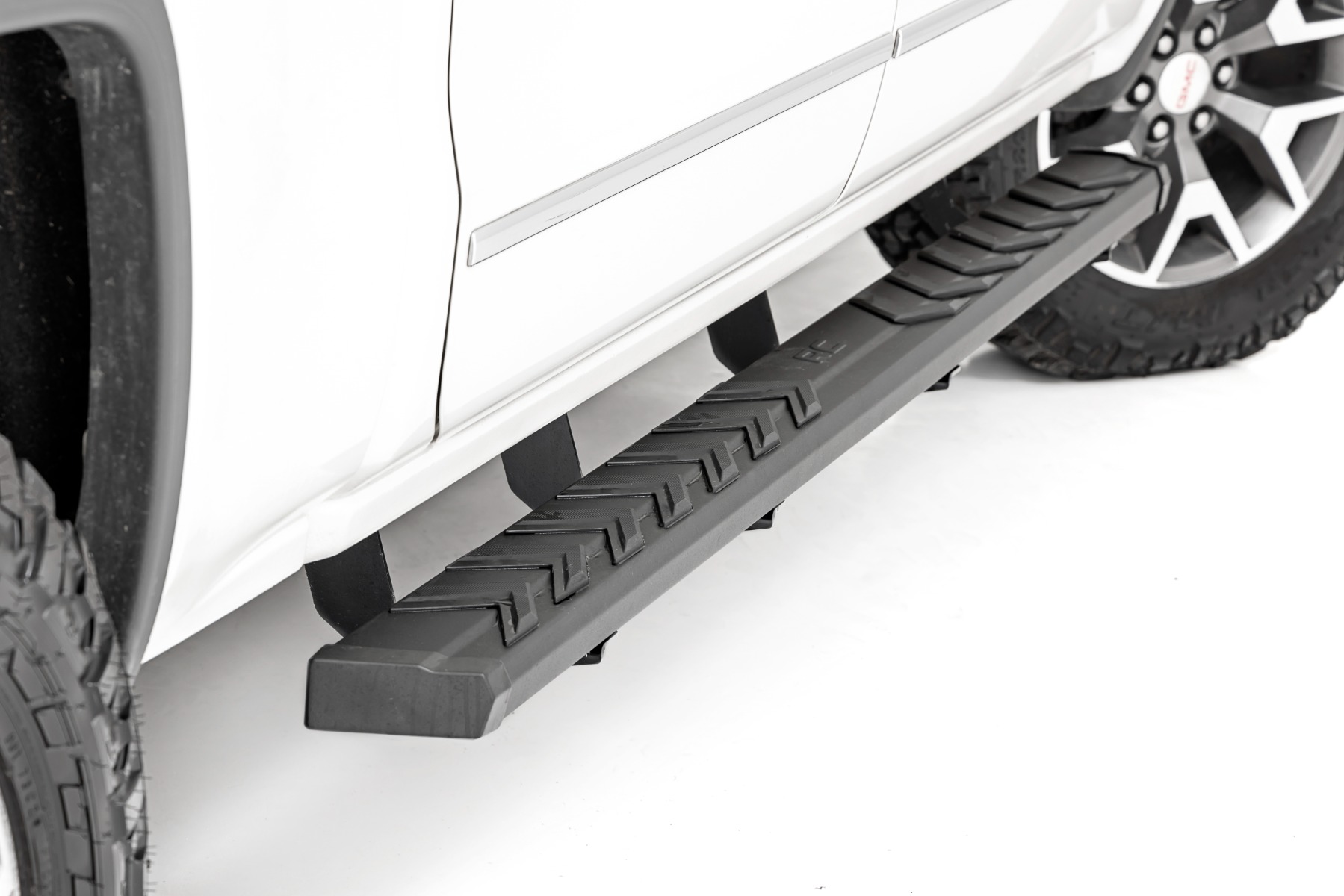 Rough Country BA2 Running Board 41001