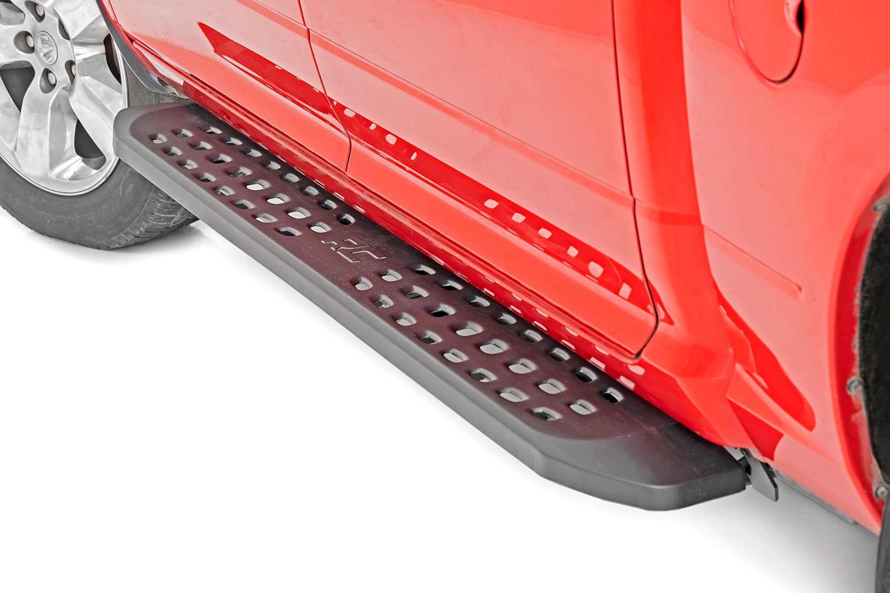 Rough Country RPT2 Running Boards 44003
