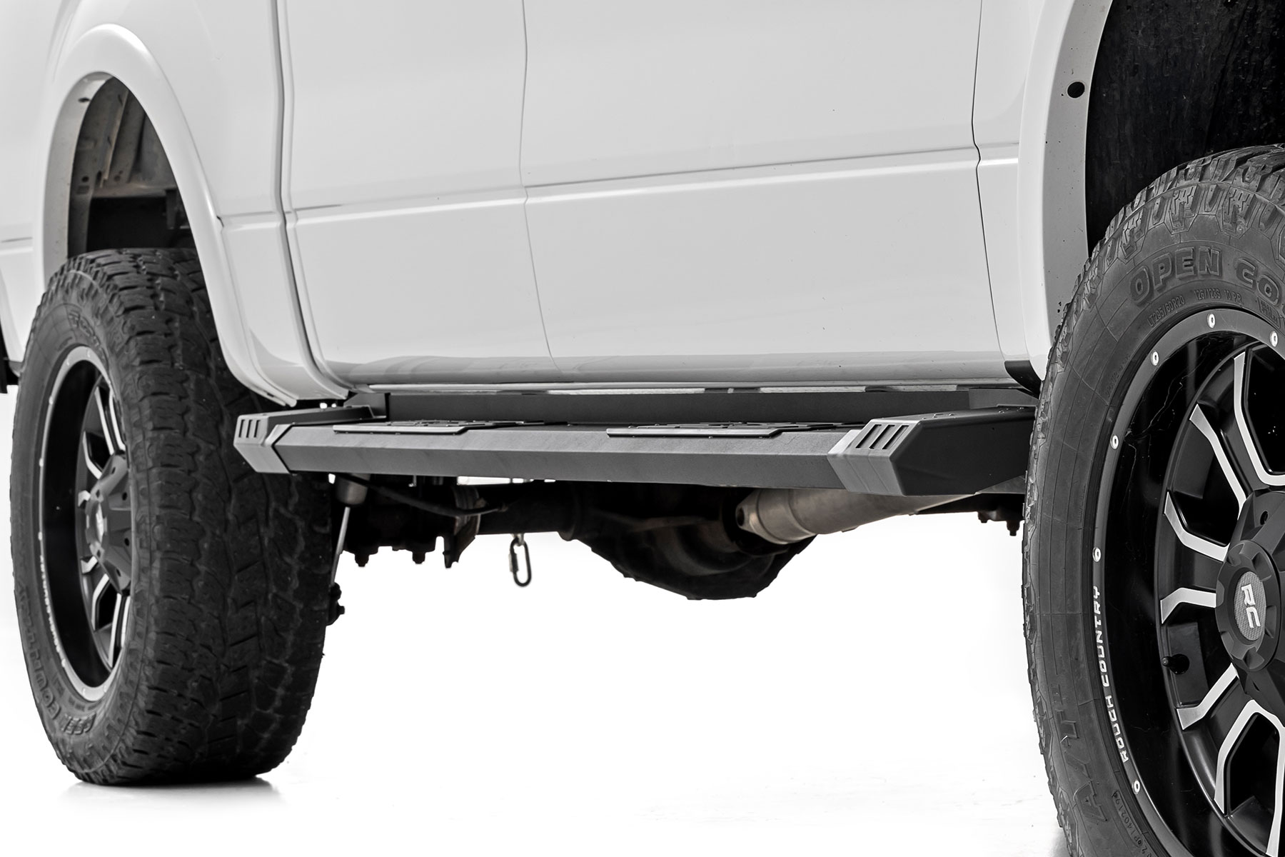 Rough Country HD2 Aluminum Running Boards SRB091491A