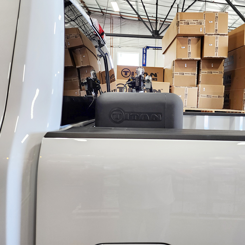 Titan Fuel Tanks TITAN 90 Gallon L Shape Transfer Tank 5015090