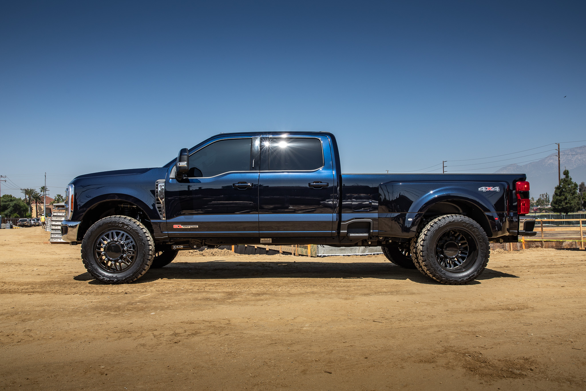 ICON Vehicle Dynamics 23-25 FORD F250/F350 2.5-3" STAGE 6 COILOVER CONVERSION SYSTEM W/ RADIUS ARMS K63206R