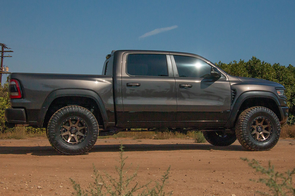 ICON Vehicle Dynamics 21-24 RAM 1500 TRX/25 RAM 1500 RHO BILLET UCA DJ PRO KIT 218561DJ