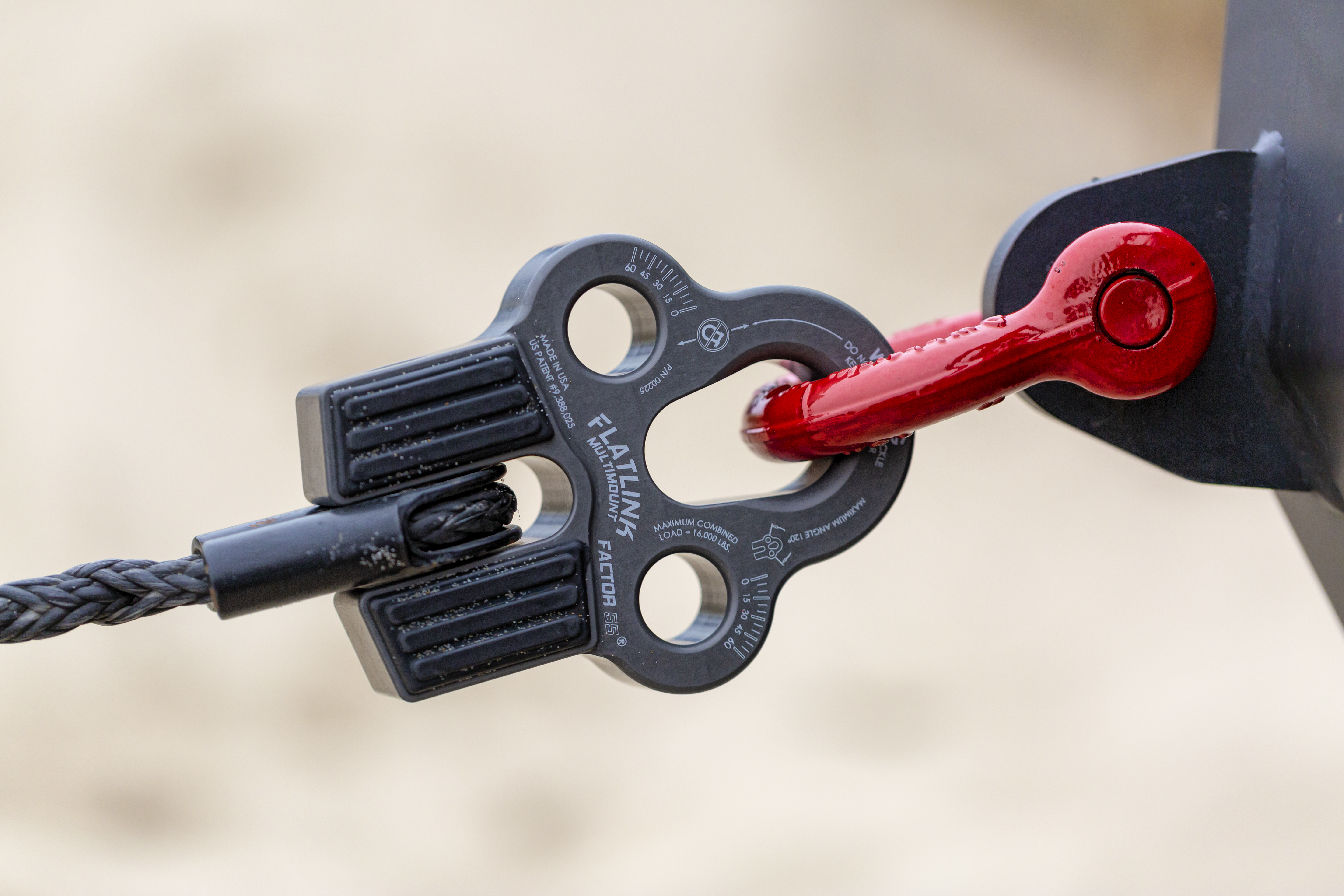 Factor 55 FLATLINK MULTIMOUNT WINCH SHACKLE MOUNT -- RED 00225-01