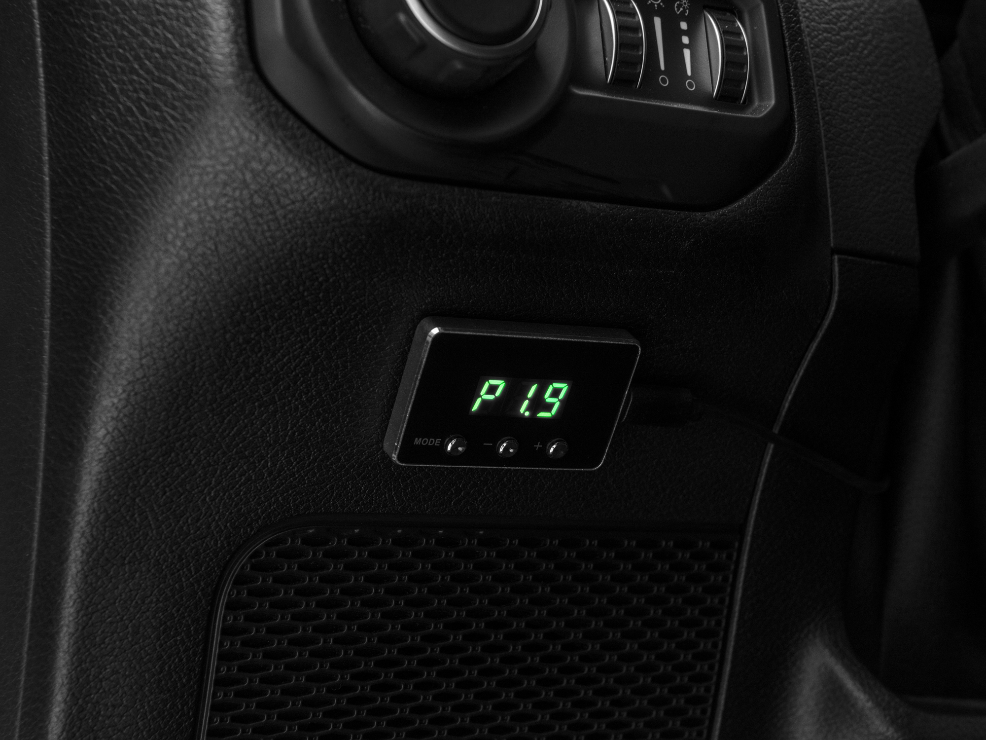 Raxiom SpeedForm Series Throttle Controller J132143-JL