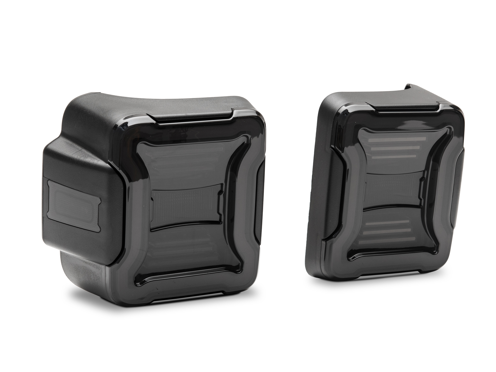 Raxiom Smoked Lens J133942-JL