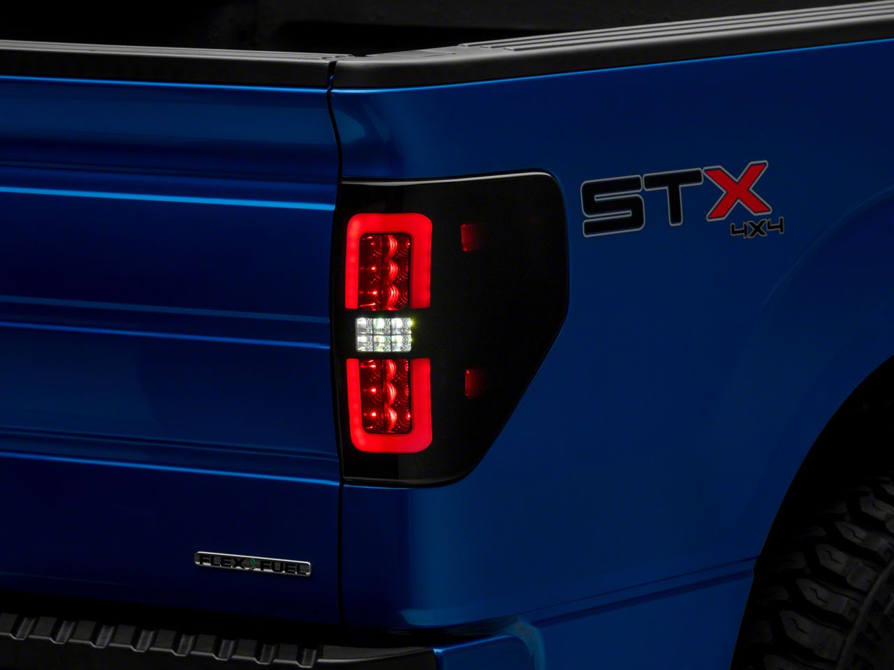 Raxiom Smoked Lens T565679