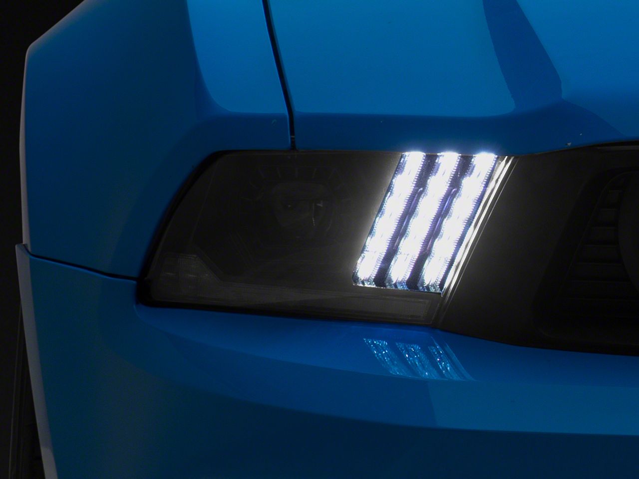 Raxiom LED Projector Headlights with DRL and Sequential Turn Signals 426685