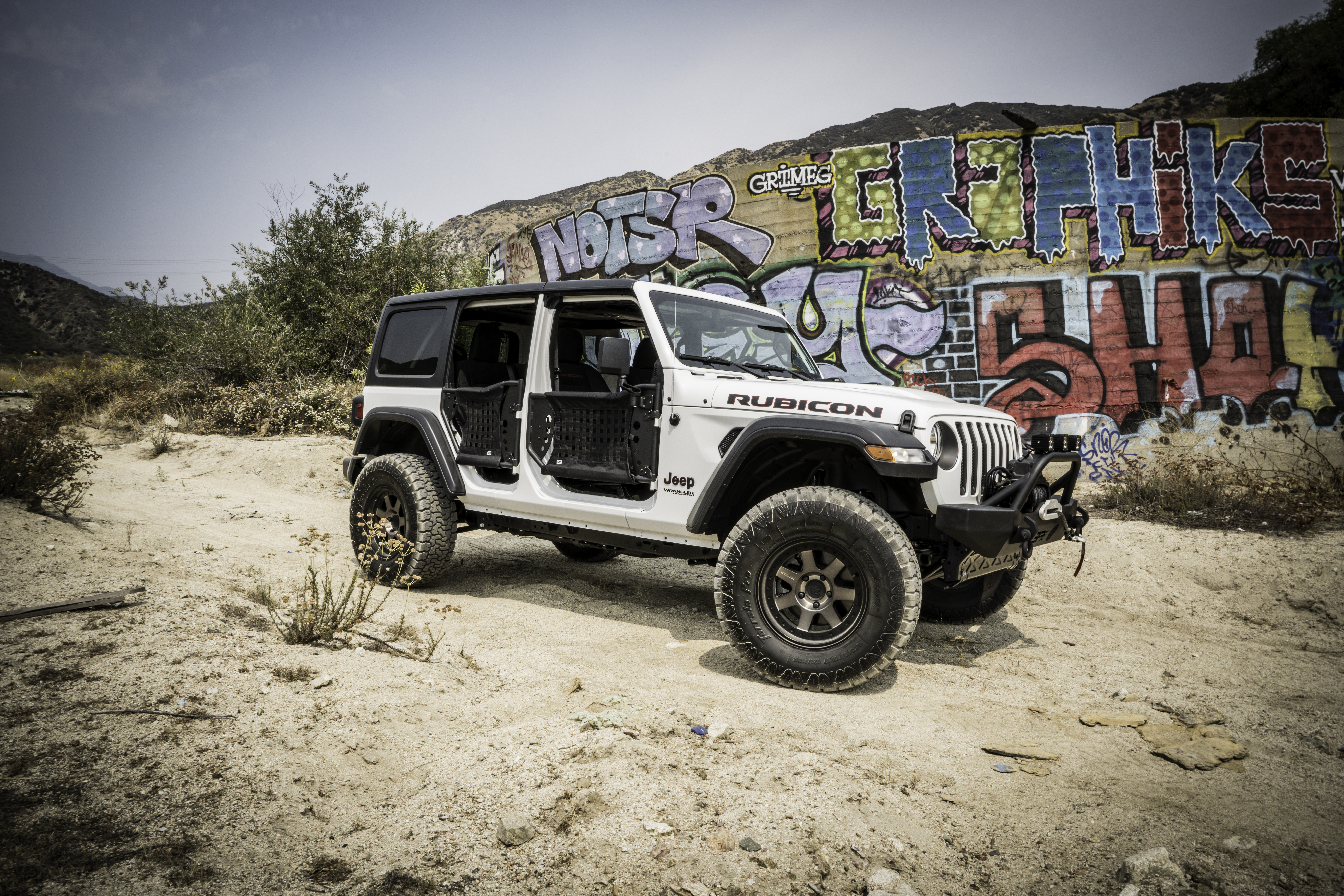 Body Armor 4x4 Traildoors, Front, Pair JL-6149