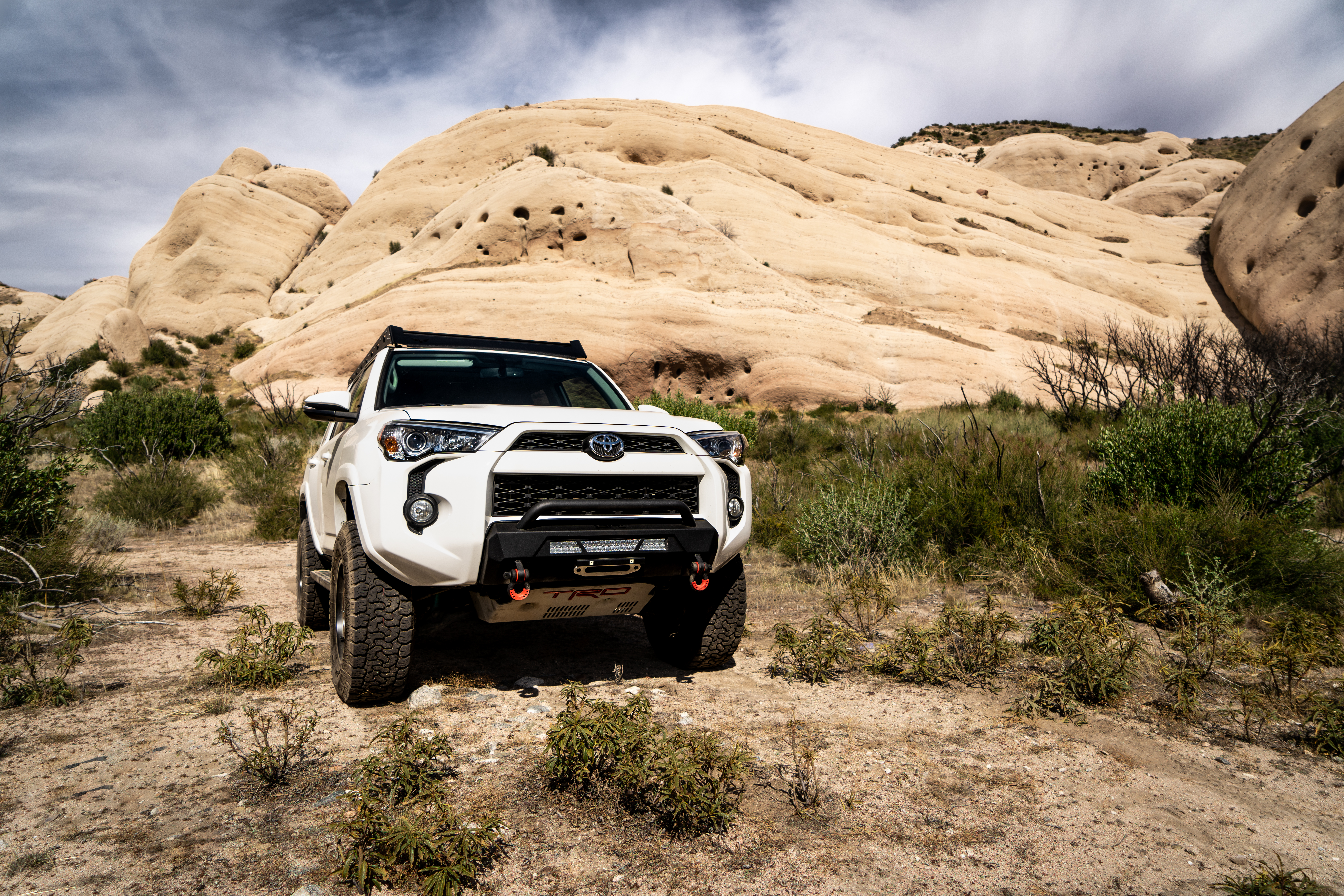 Body Armor 4x4 Front Winch Bumper TR-19339