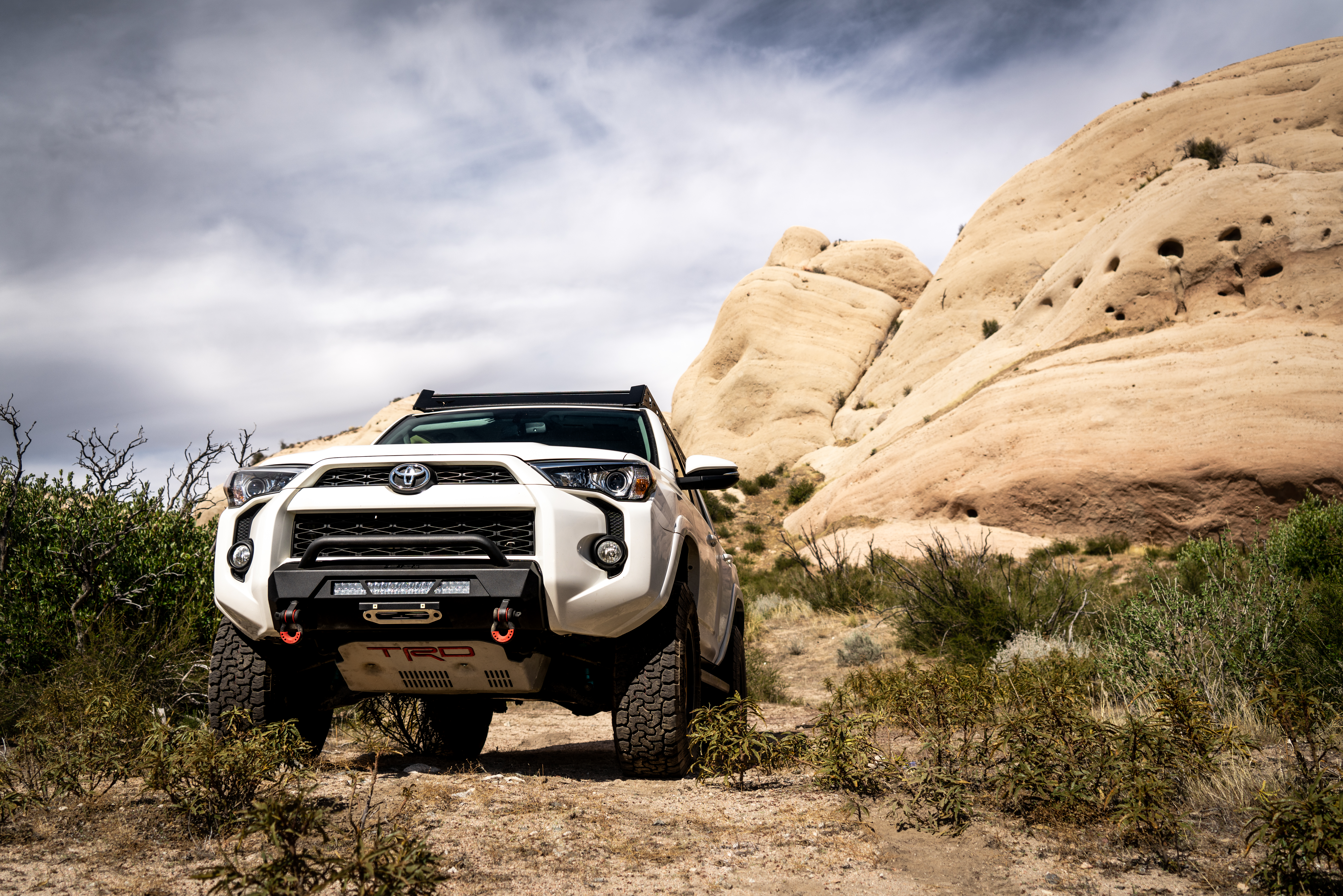 Body Armor 4x4 Front Winch Bumper TR-19339