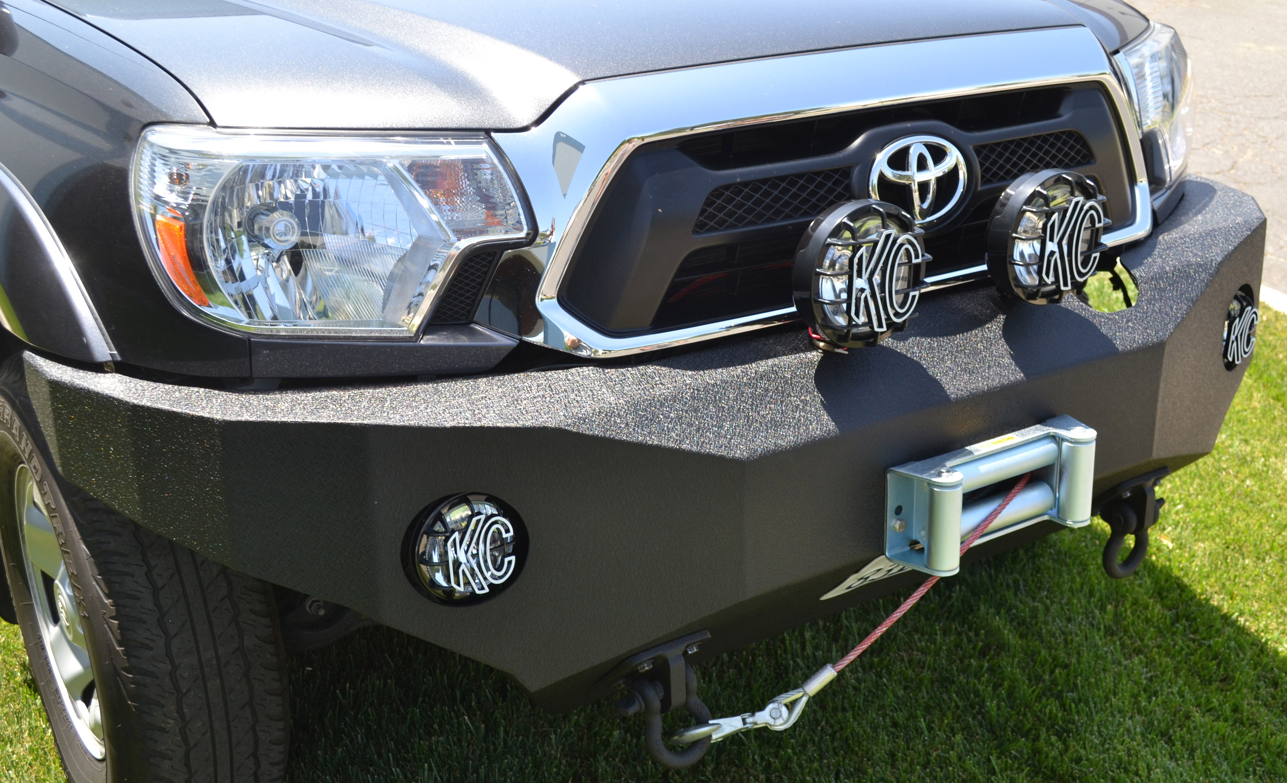 Body Armor 4x4 Front Winch Bumper TC-19336