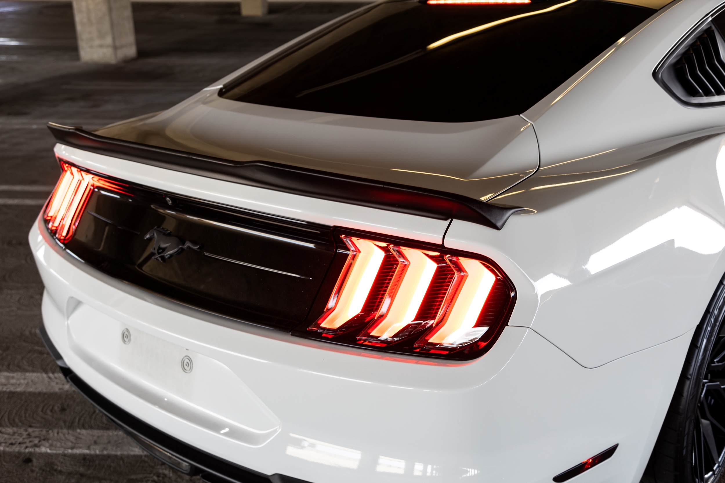 Winjet RENEGADE TAIL LIGHTS CTRNG0680-GBC