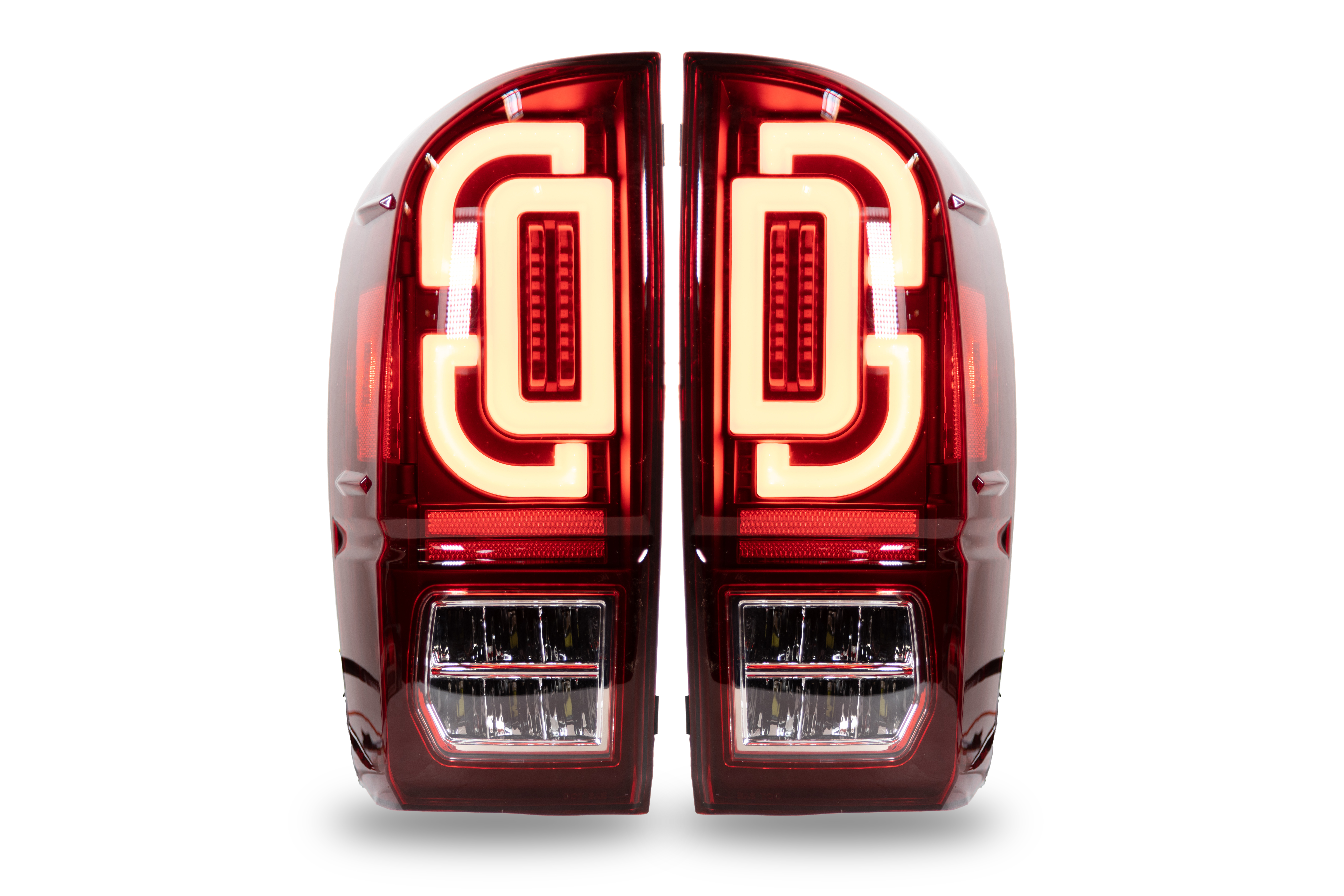 Winjet RENEGADE TAIL LIGHTS CTRNG0685-BR-SQ