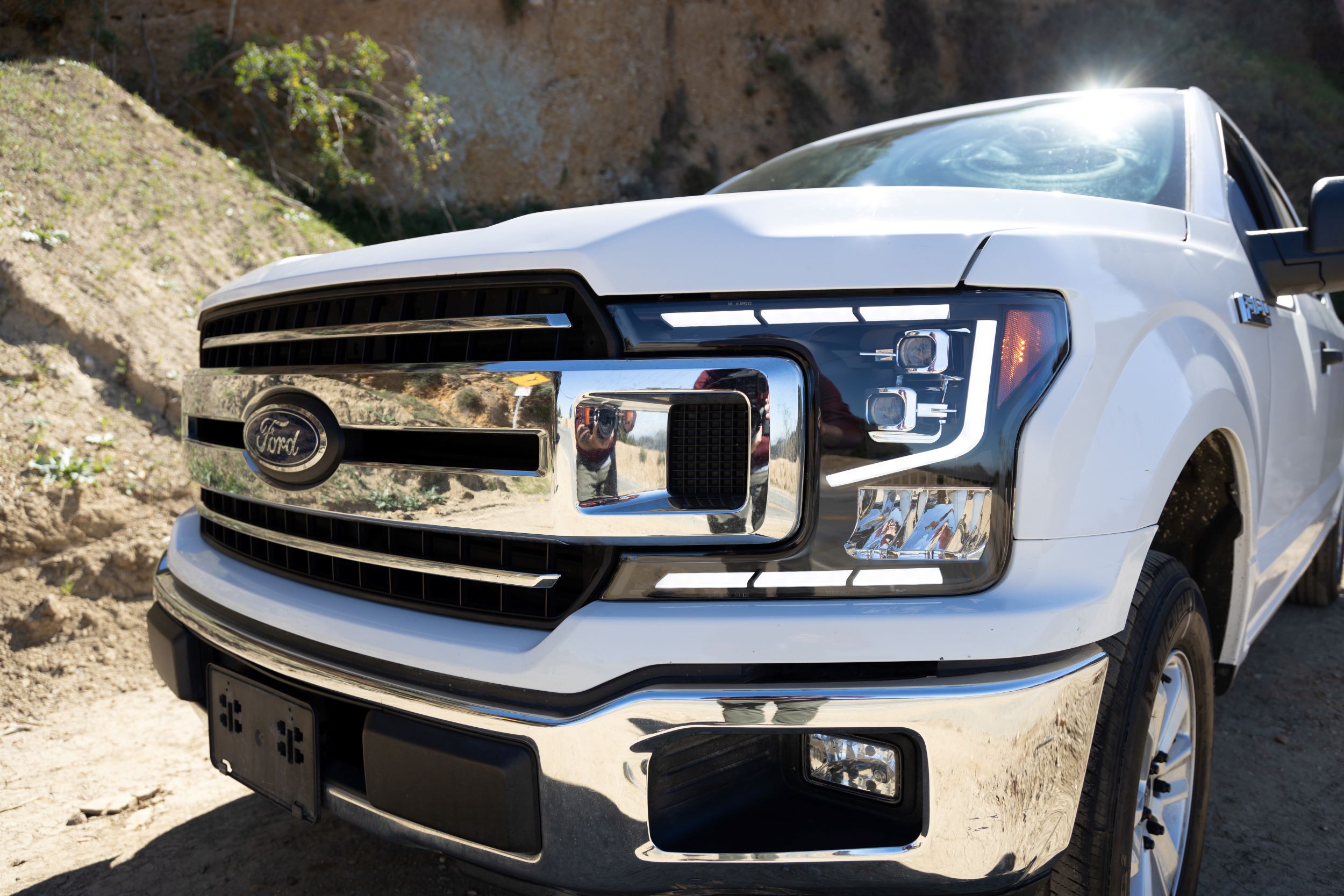 Winjet RENEGADE HEADLIGHTS CHRNG0671-B-SQ