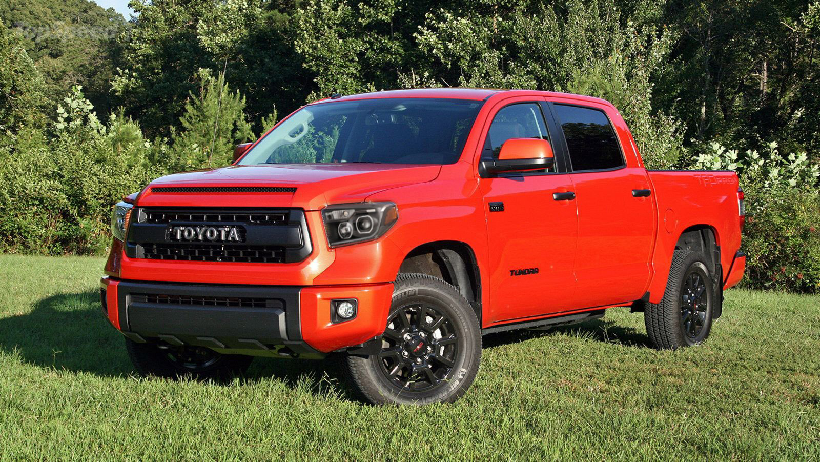 Winjet RENEGADE HEADLIGHTS CHRNG0376-B-SQ