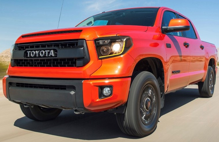 Winjet RENEGADE HEADLIGHTS CHRNG0376-B-SQ