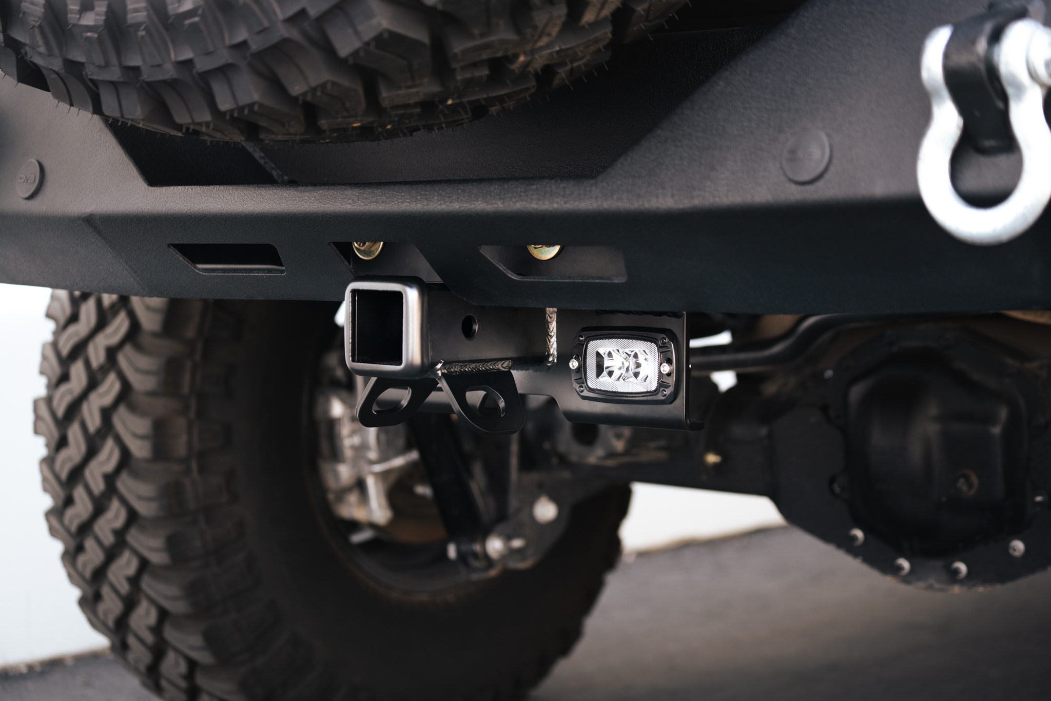 DV8 Offroad AHJP-02 07-22 JEEP WRANGLER JK/JL BOLT ON HITCH WITH CUBE LIGHTS AHJP-01