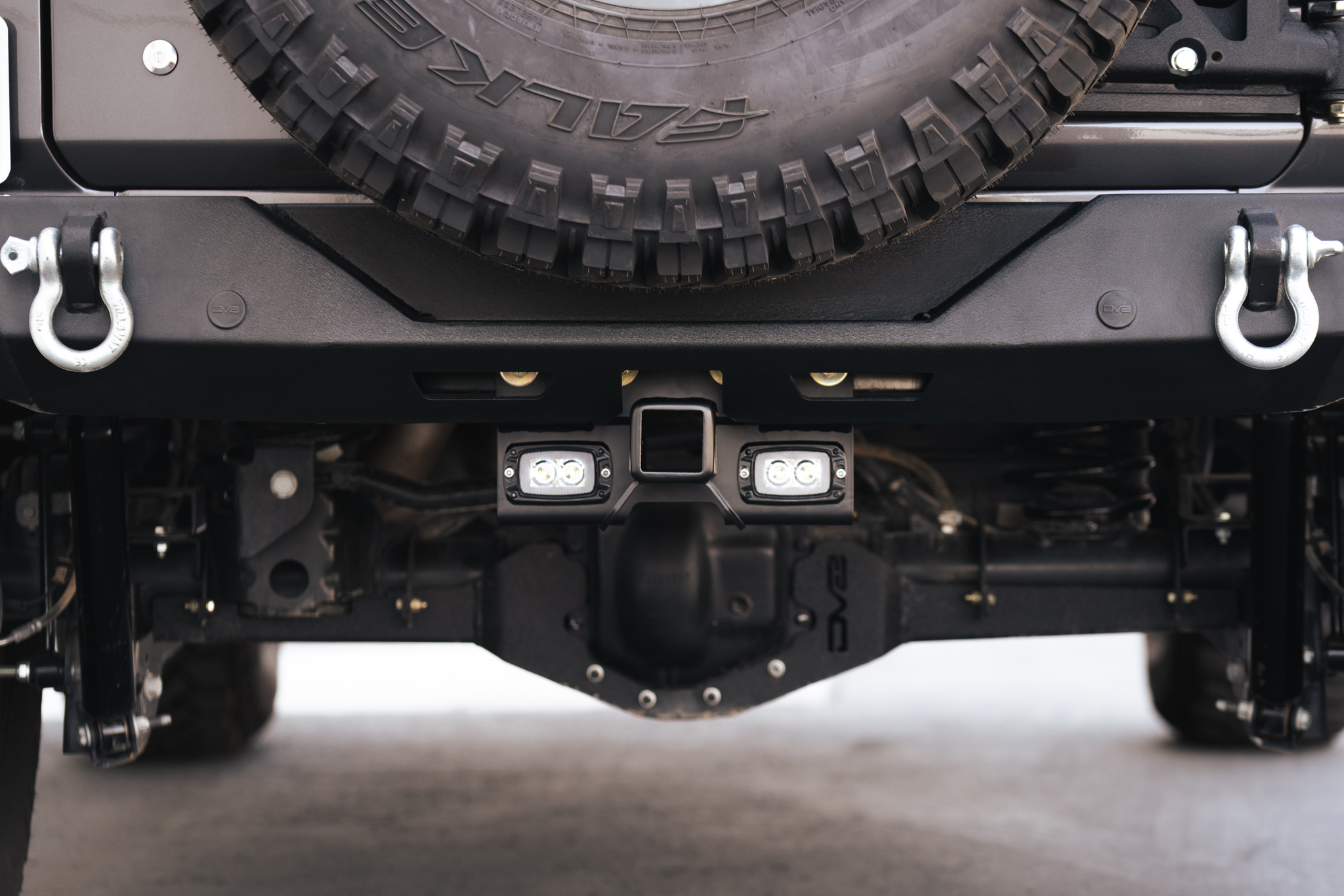 DV8 Offroad AHJP-02 07-22 JEEP WRANGLER JK/JL BOLT ON HITCH WITH CUBE LIGHTS AHJP-01