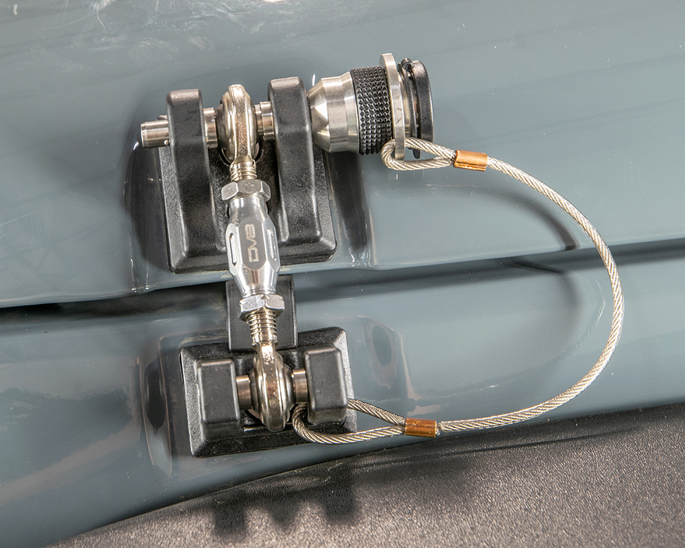 DV8 Offroad Locking Pin Upgrade for Hold Down Kit D-JP-190001-LKCNV