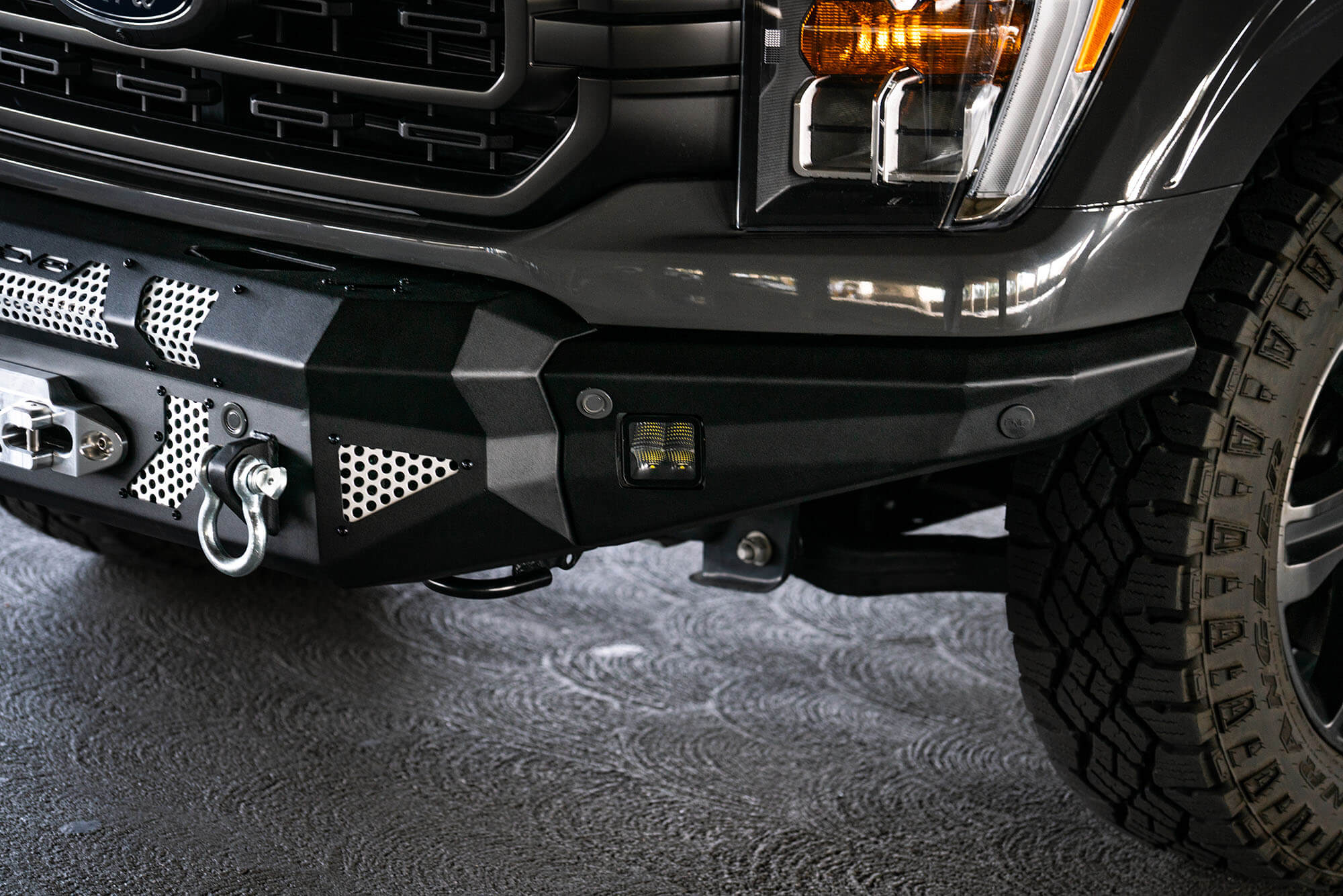 DV8 Offroad 2021-22 Ford F-150; Mto Series Winch Front Bumper? FBFF1-10